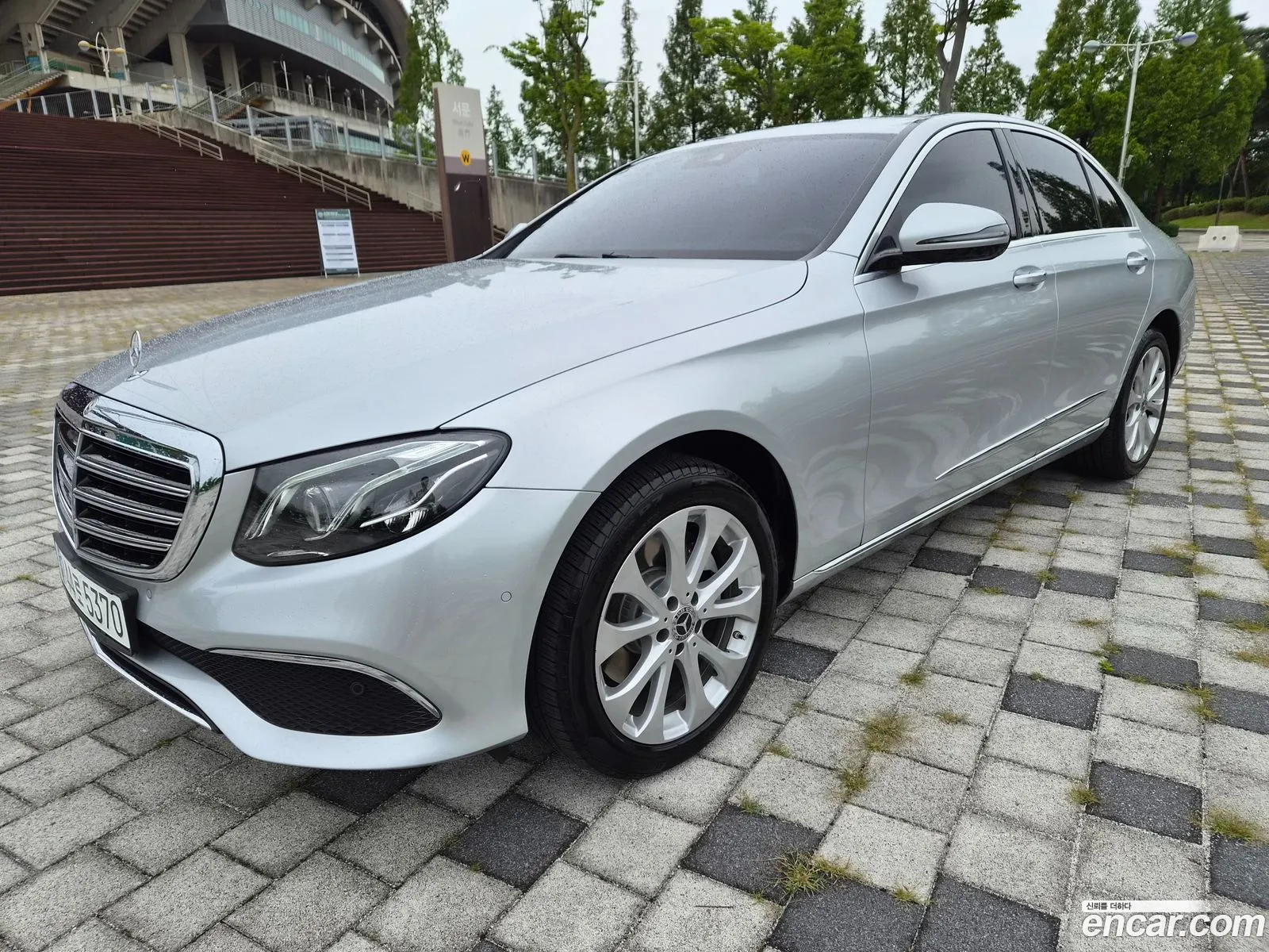 Mercedes-Benz E-Class W213 2020 — 18
