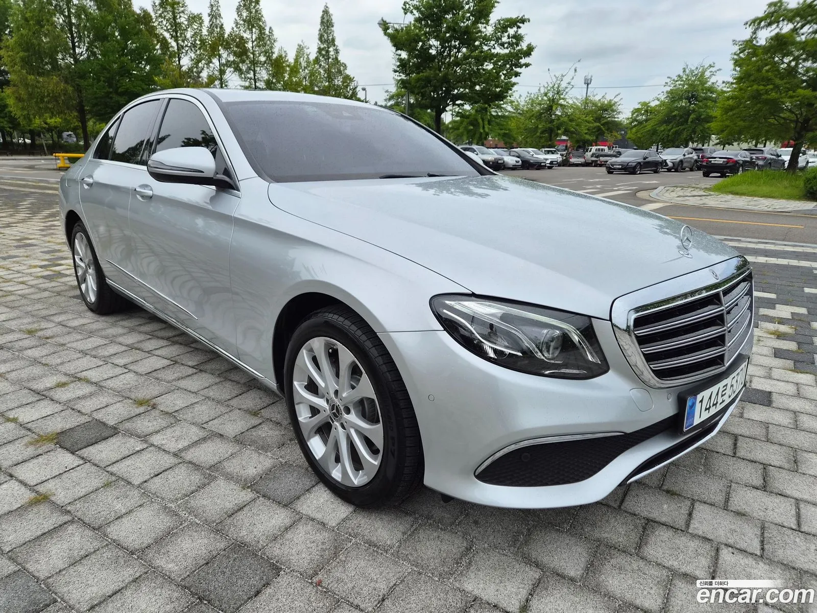 Mercedes-Benz E-Class W213 2020 — 13