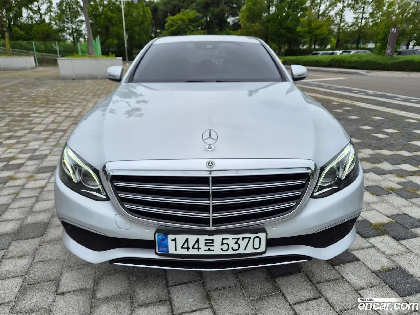 Mercedes-Benz E-Class W213 2020 — 15