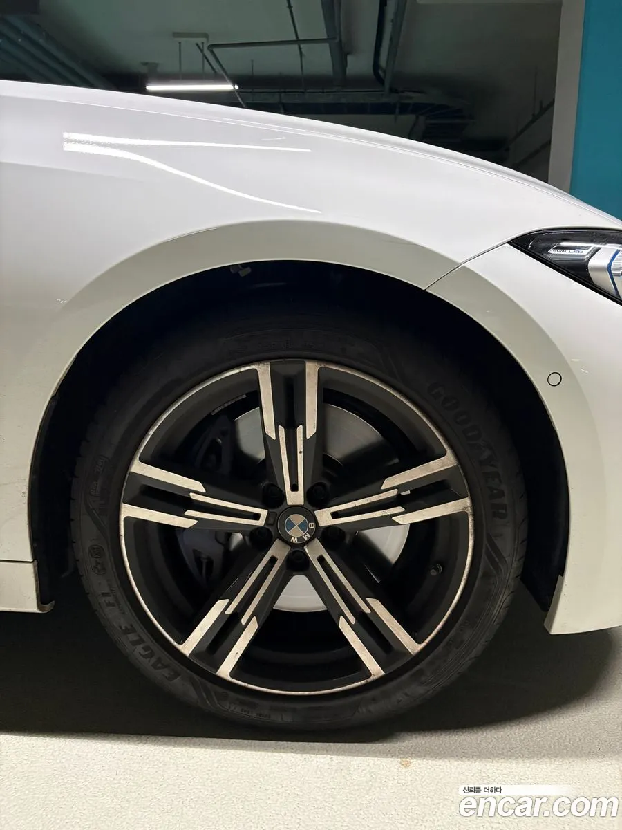 BMW 3 Series 2024 — 9