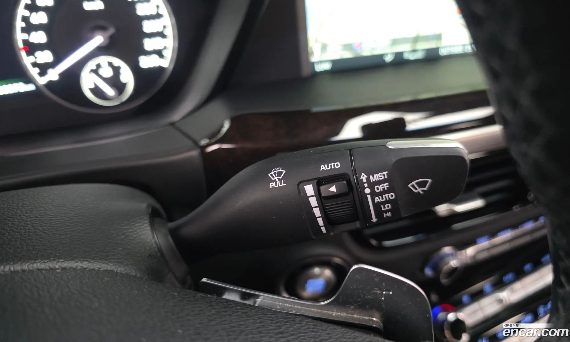 Genesis EQ900 2017 — 7