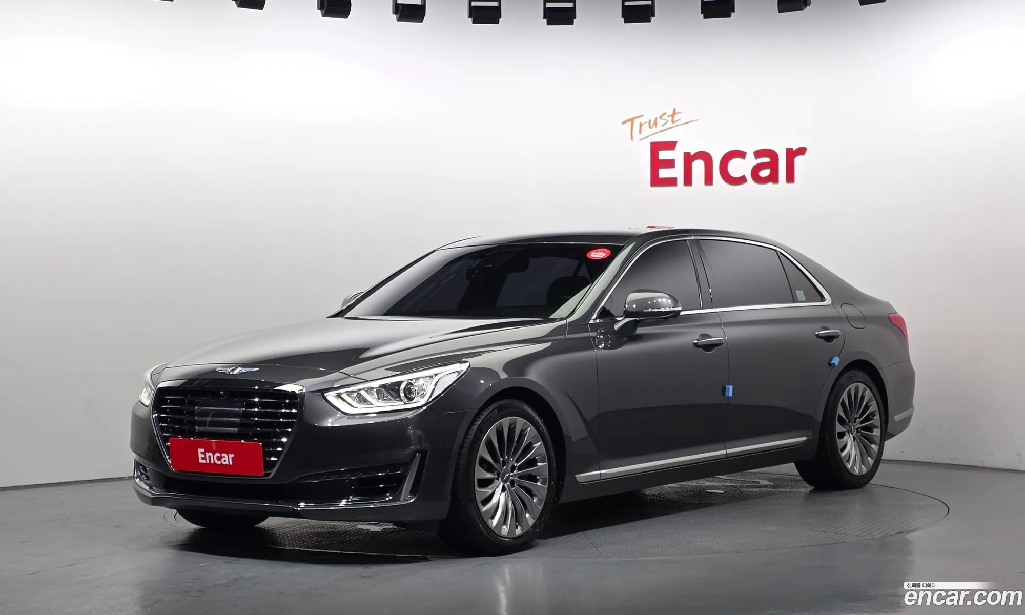 Genesis EQ900 2017 — 3