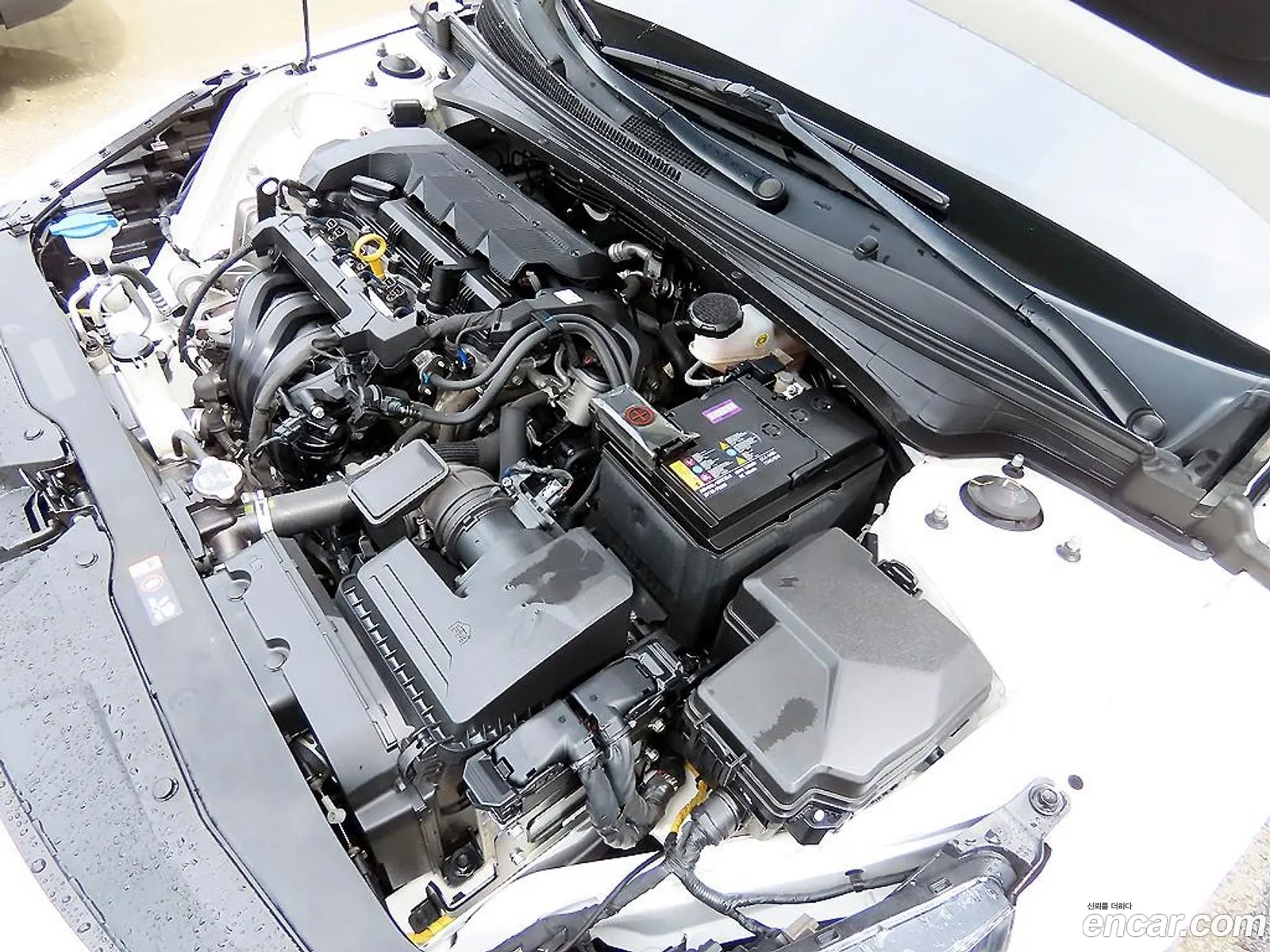 Hyundai Elantra 2021 — 10