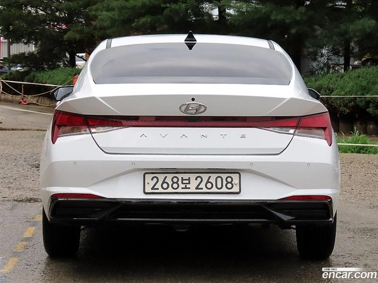 Hyundai Elantra 2021 — 14