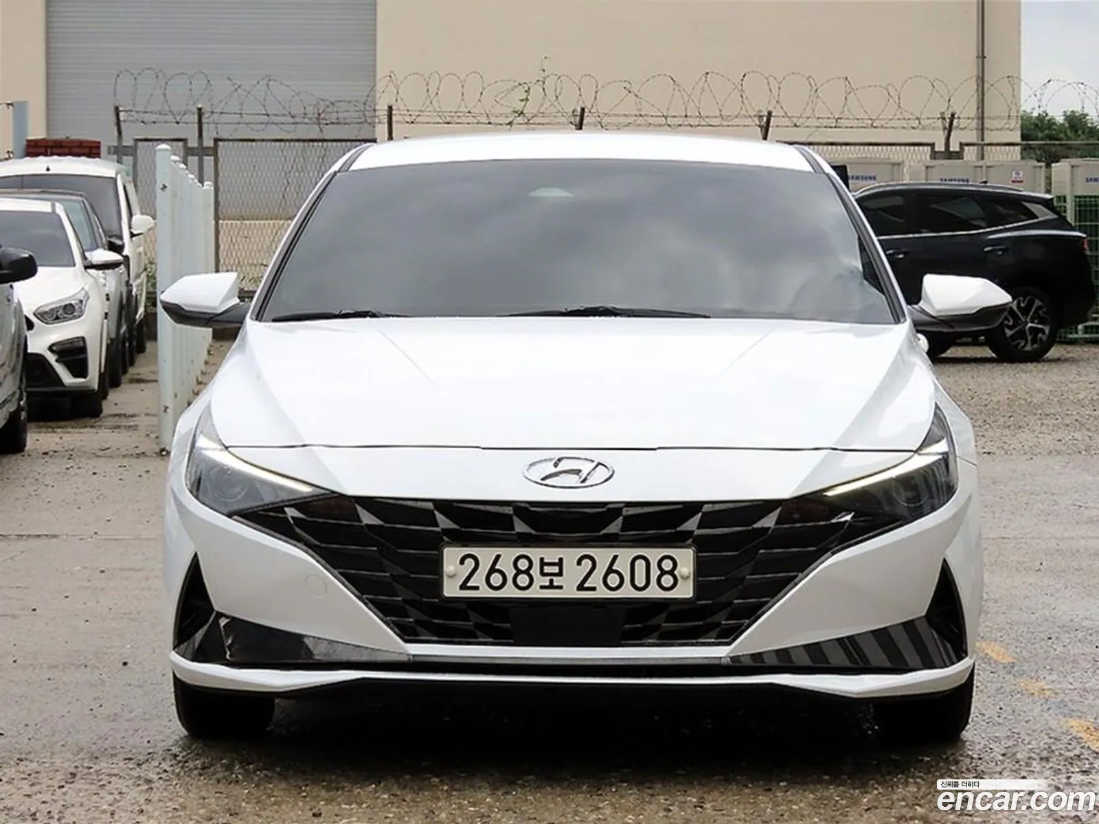 Hyundai Elantra 2021 — 16