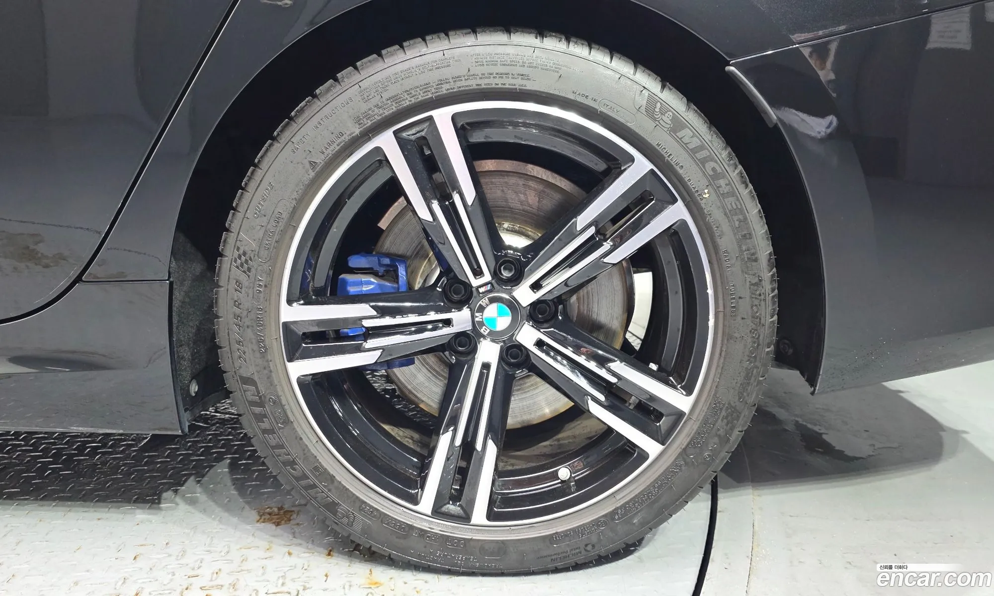 BMW 3 Series 2025 WBA11FF06SFU59297 — 24