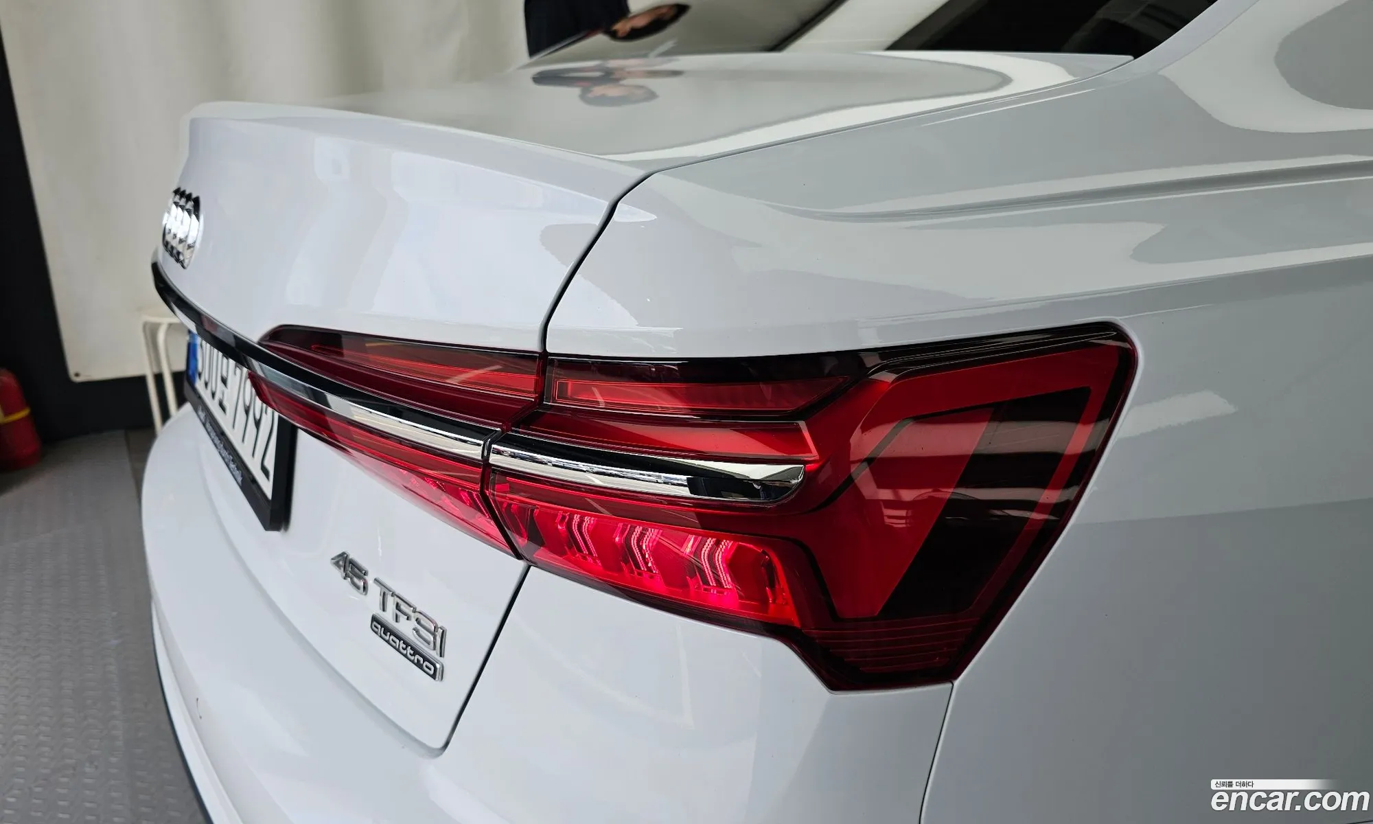 Audi A6 2022 WAUZZZF28NN010373 — 4