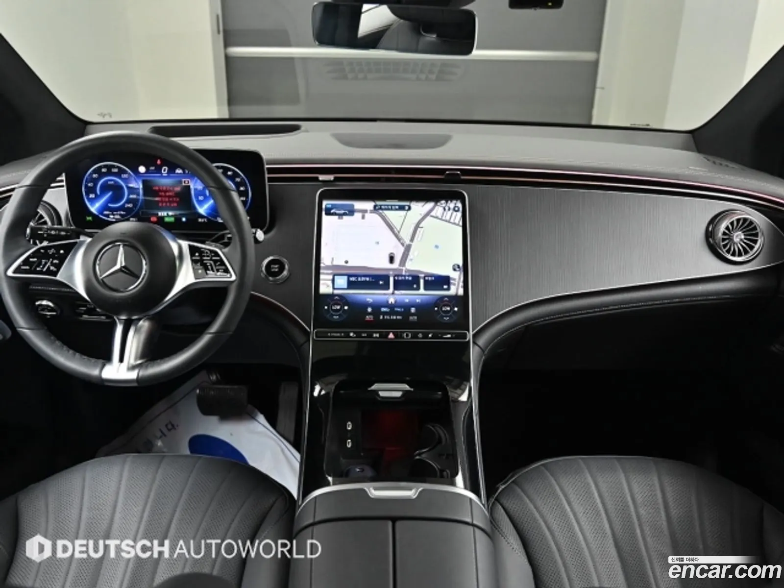Mercedes-Benz EQE SUV X294 2023 — 13
