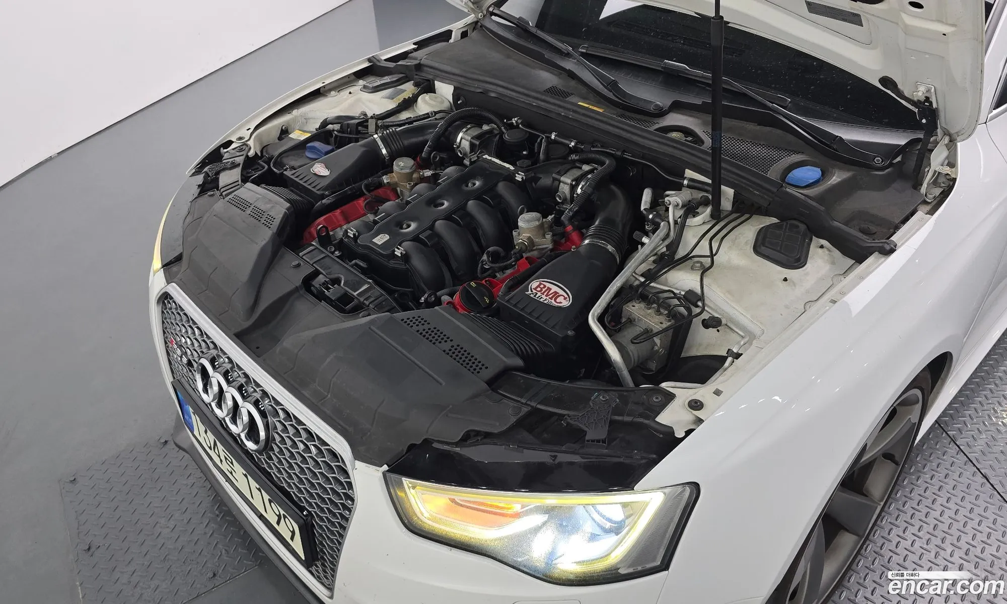 Audi RS5 2014 WUAZZZ8TXEA900716 — 28