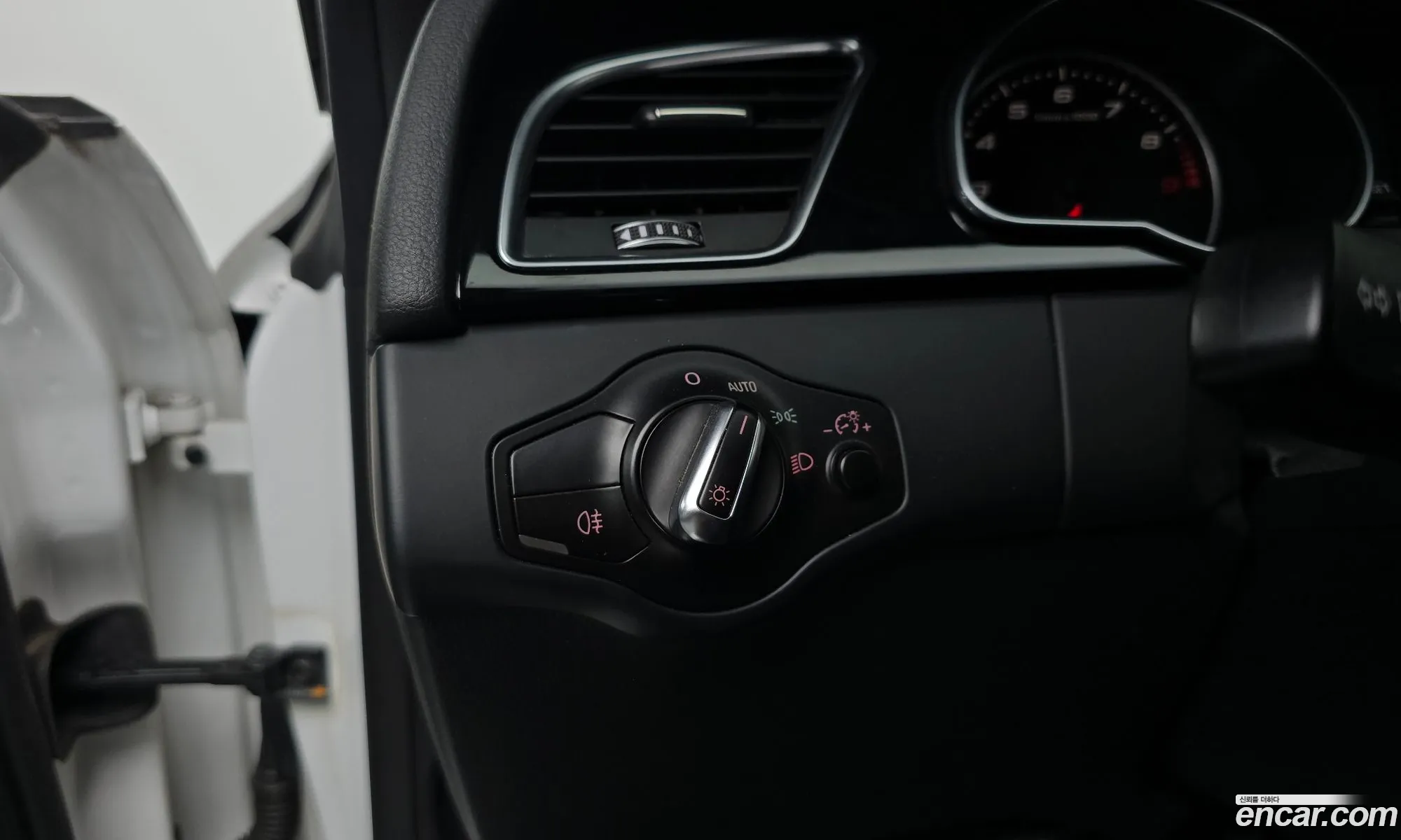 Audi RS5 2014 WUAZZZ8TXEA900716 — 12