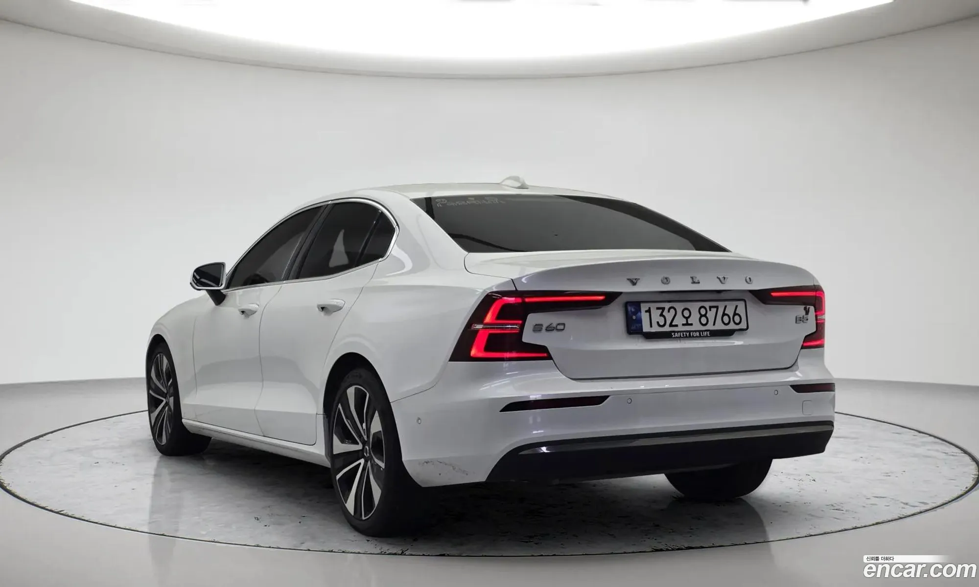 Volvo S60 2023 — 15