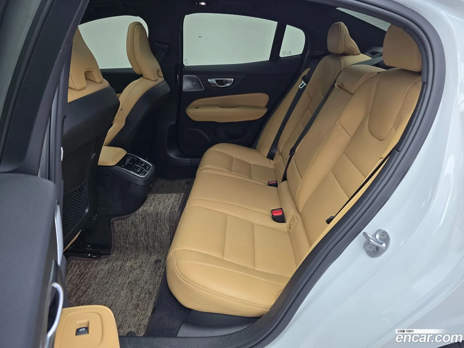 Volvo S60 2023 — 6