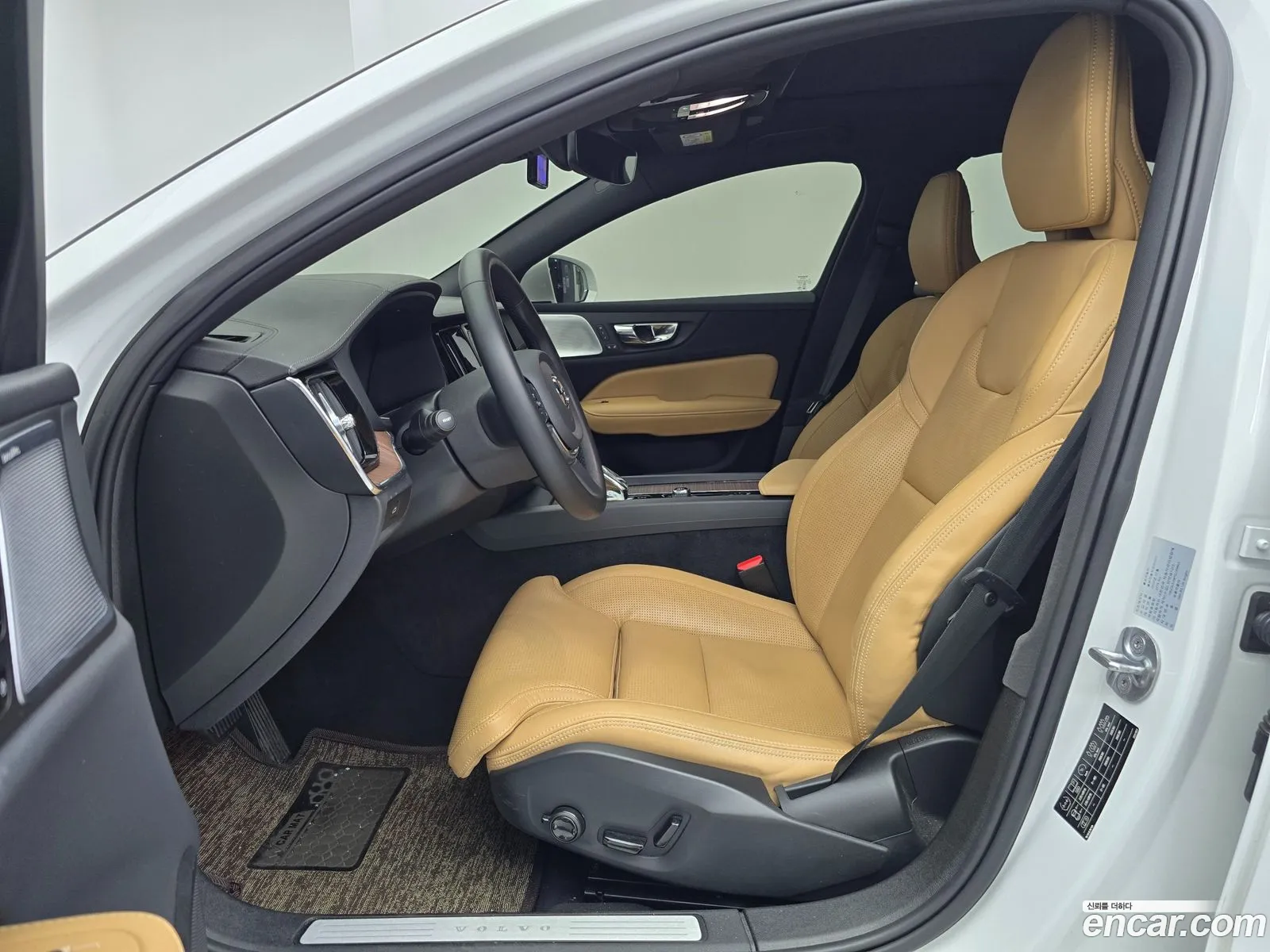 Volvo S60 2023 — 8