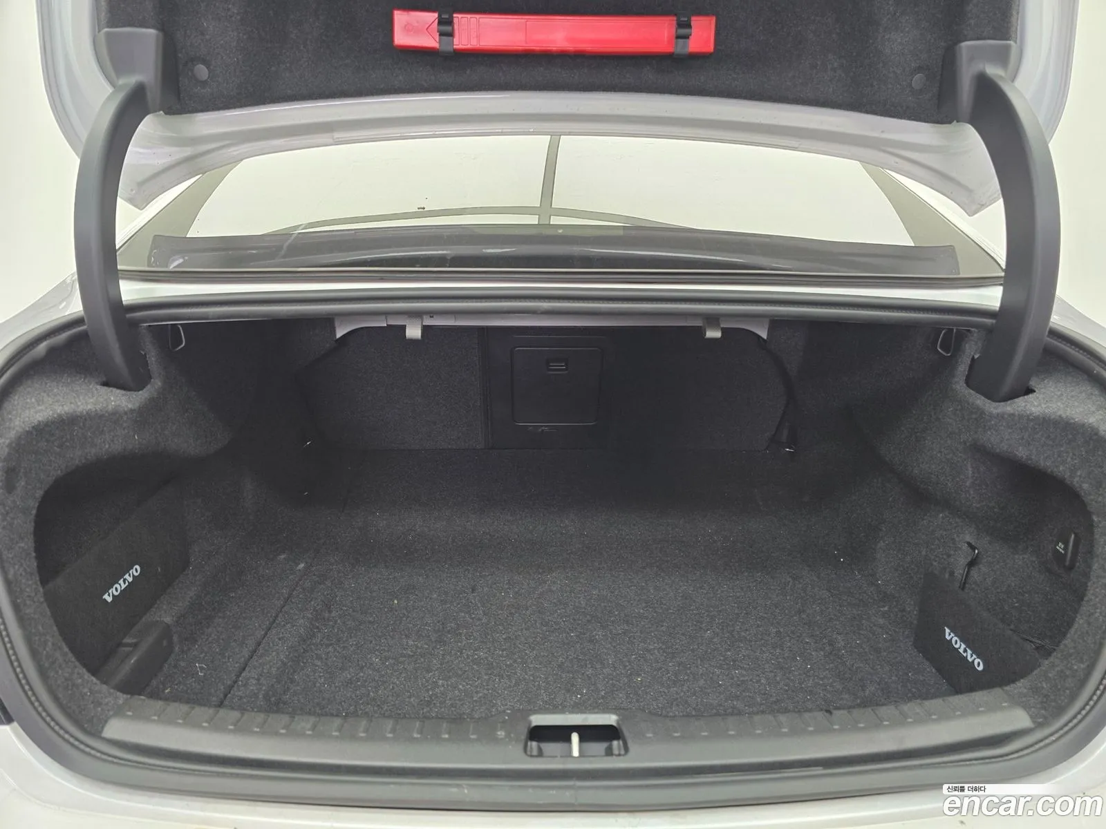 Volvo S60 2023 — 18
