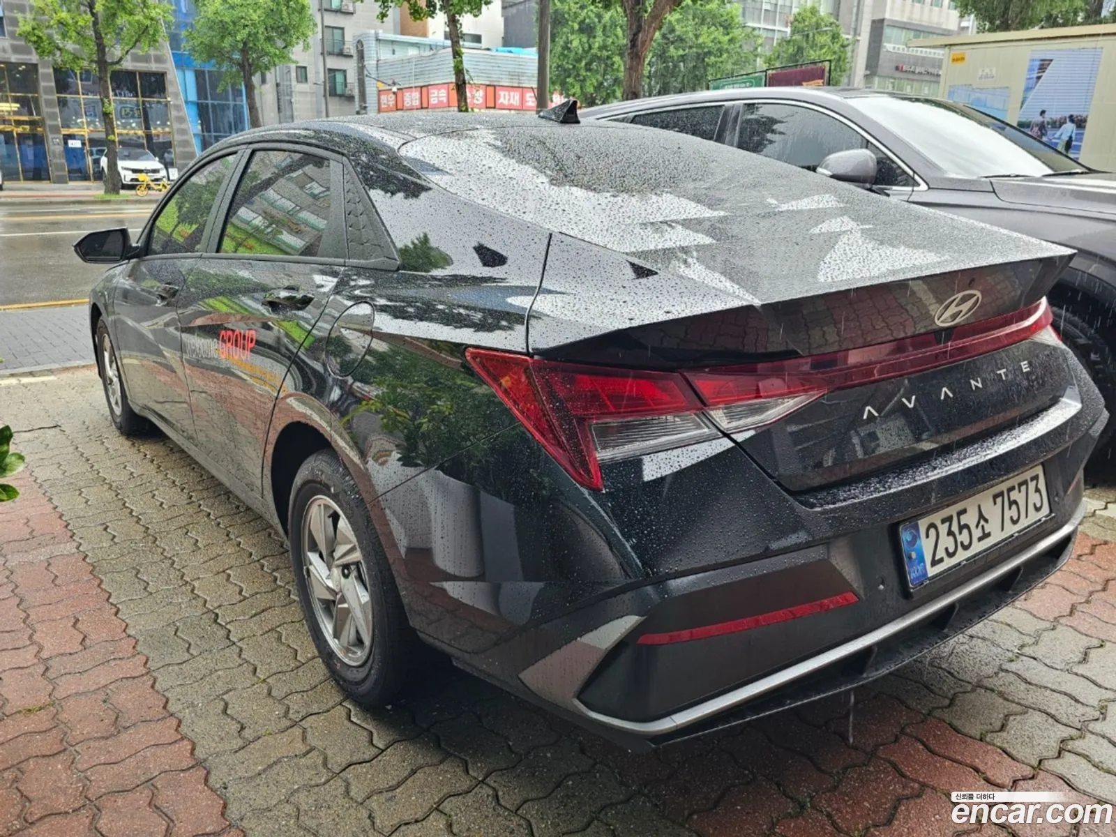 Hyundai Elantra 2025 — 8