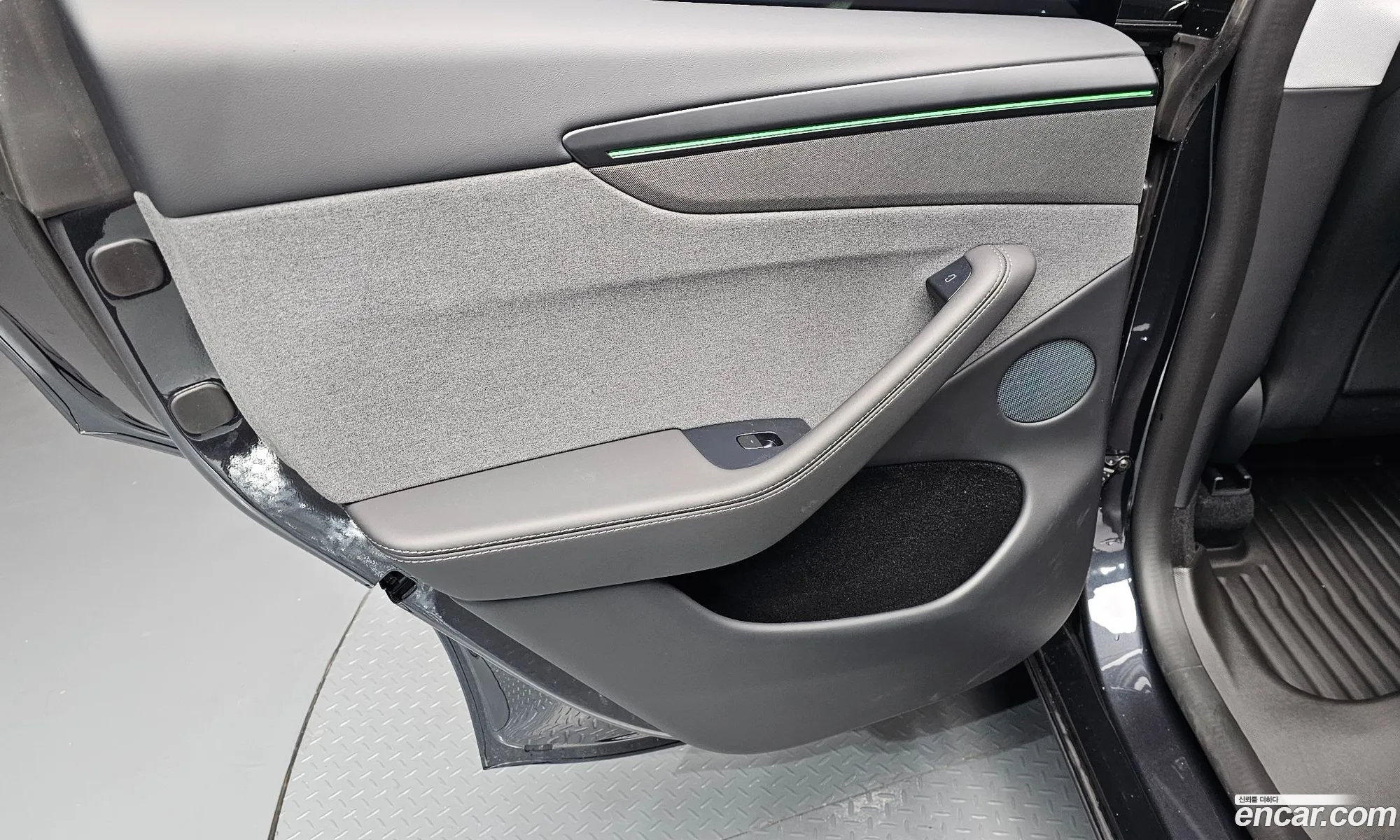 Tesla Model Y 2025 LRWYGCFJ4SC366316 — 20