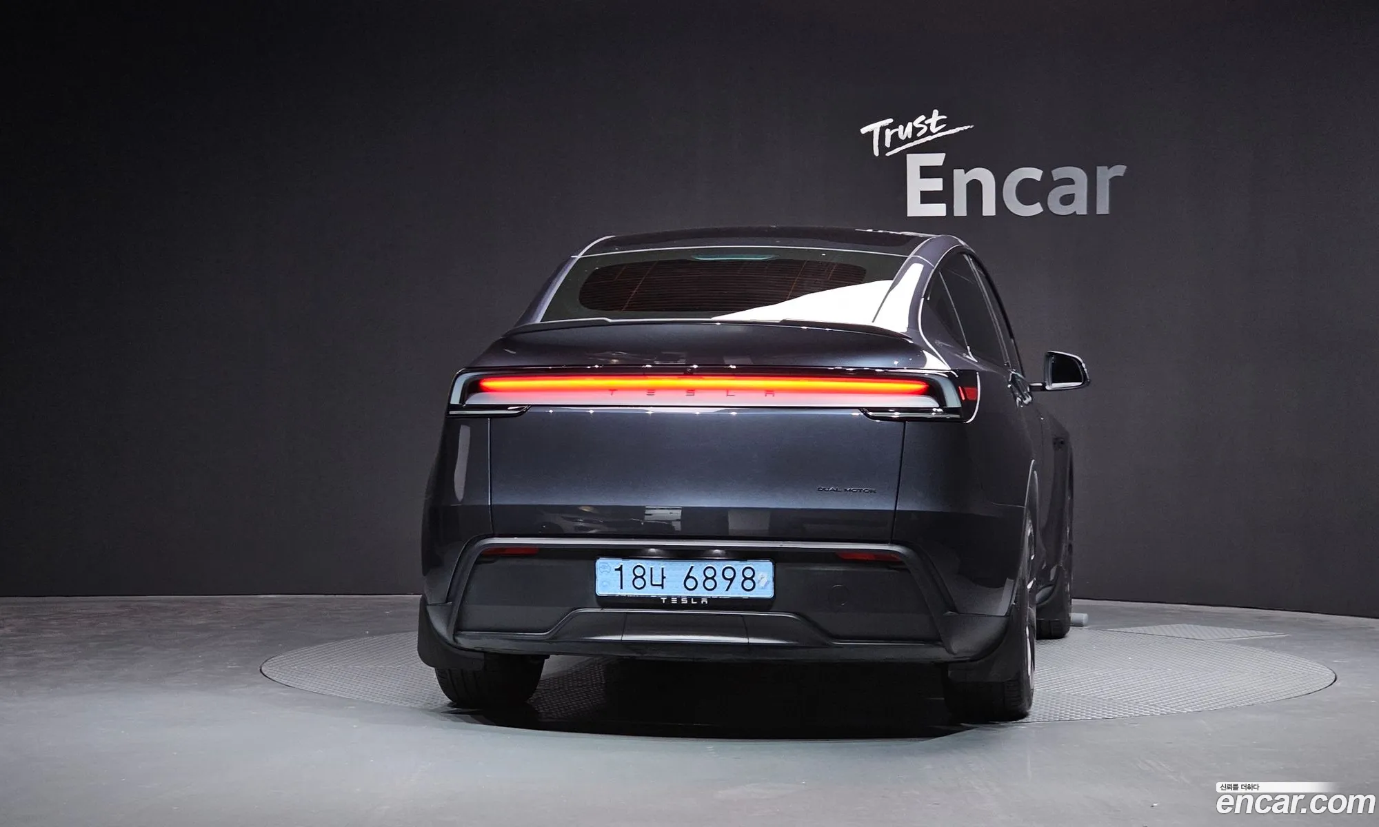 Tesla Model Y 2025 LRWYGCFJ4SC366316 — 8