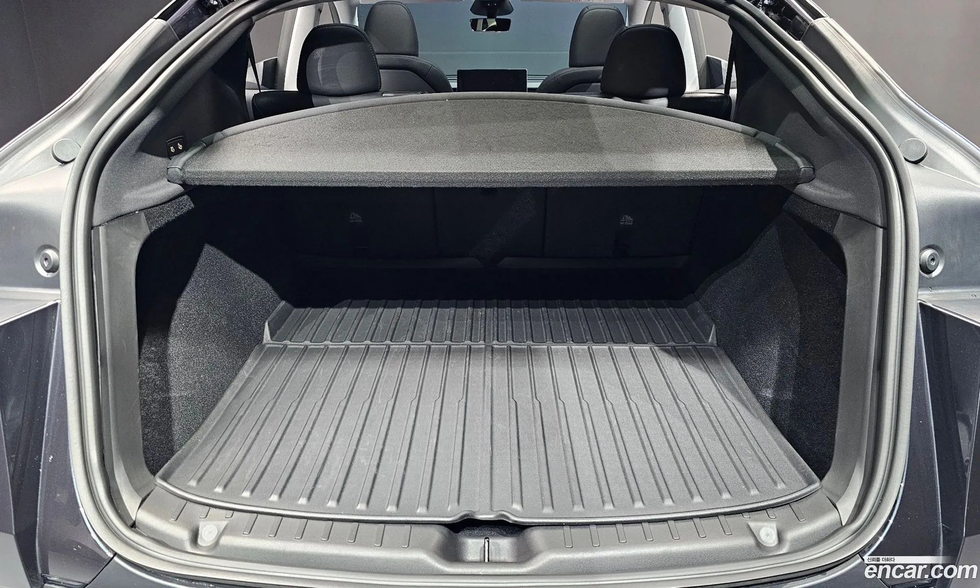Tesla Model Y 2025 LRWYGCFJ4SC366316 — 7