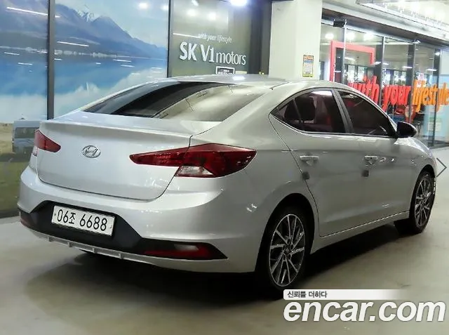 Hyundai Elantra AD 2018 — 3