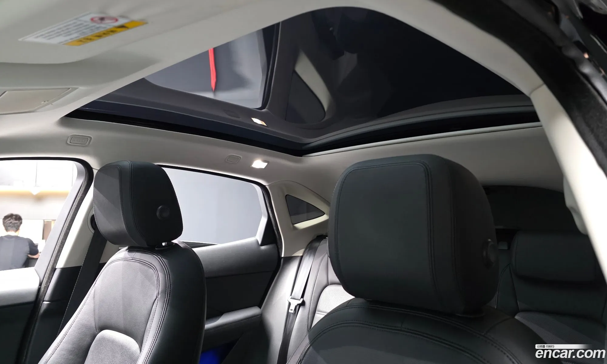 Jaguar E-Pace 2019 SADFA2BN9K1Z45400 — 15