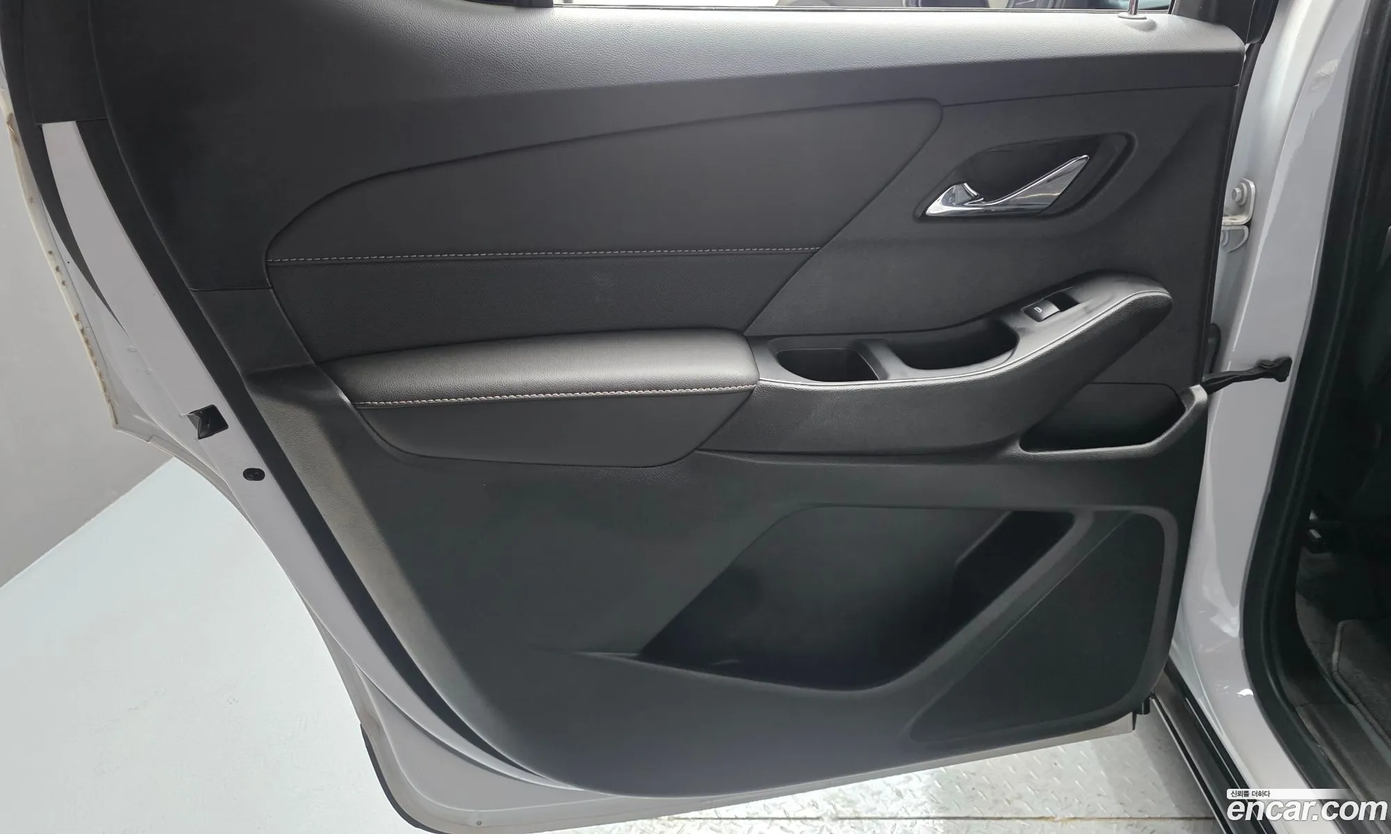 Chevrolet (GM Daewoo) Traverse 2022 — 15