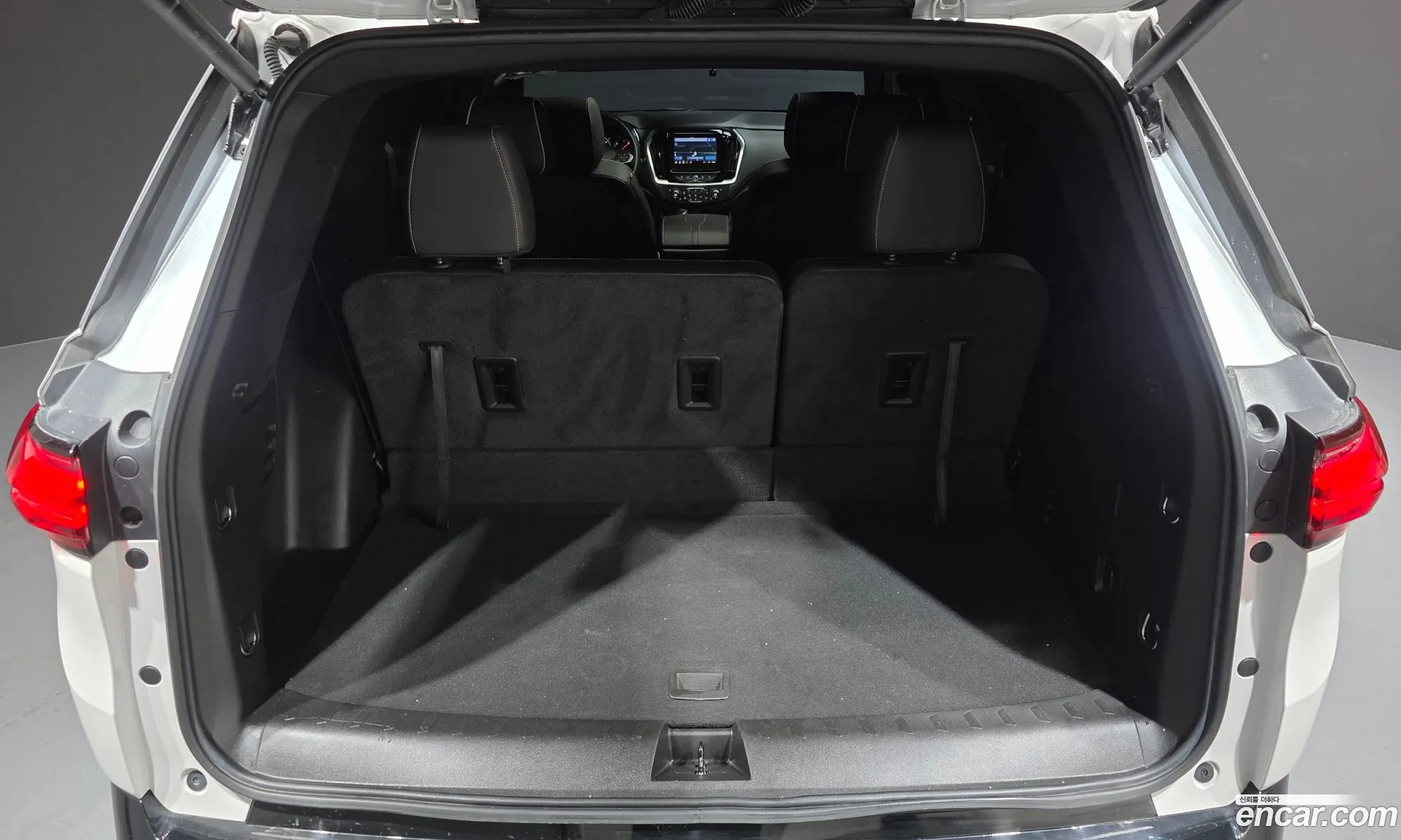 Chevrolet (GM Daewoo) Traverse 2022 — 17