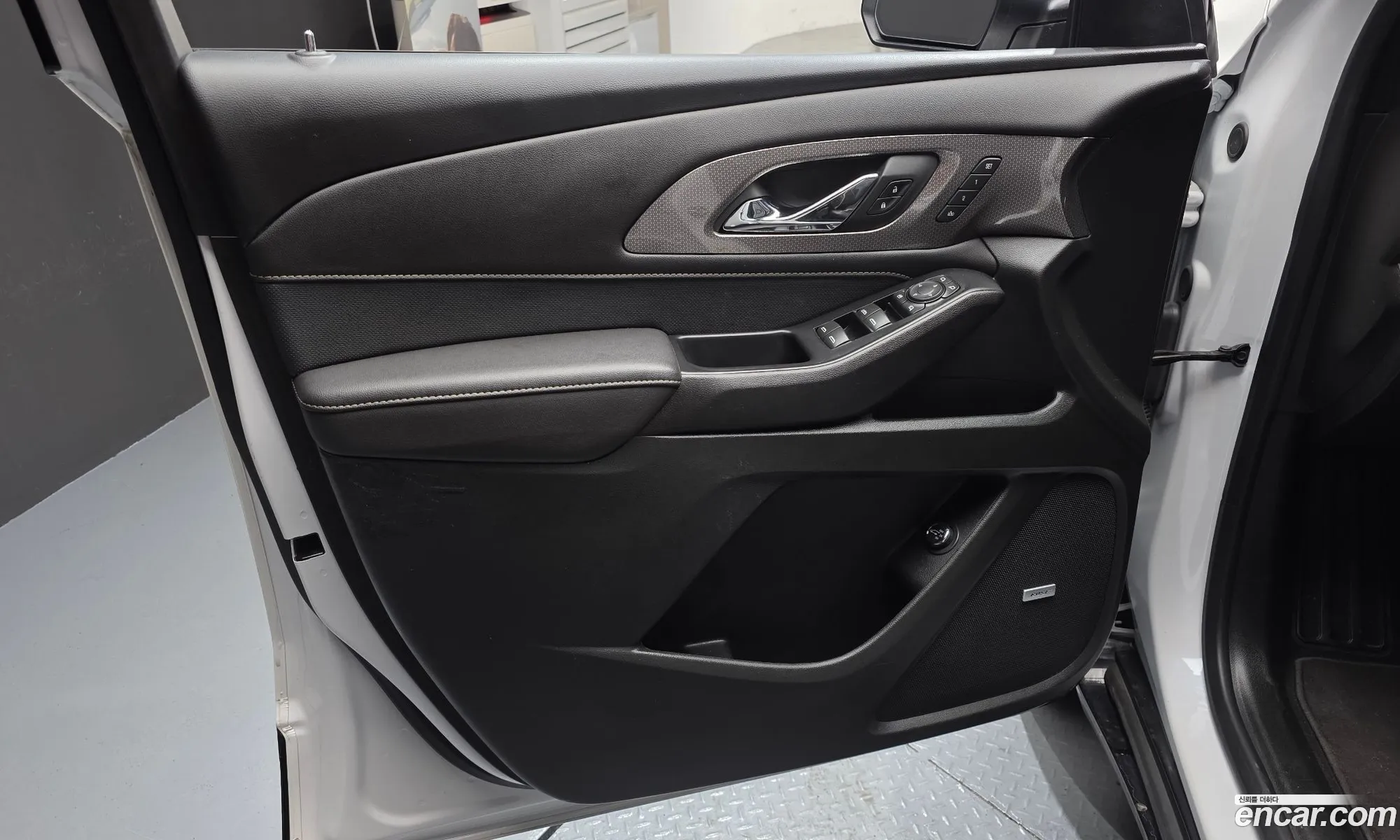 Chevrolet (GM Daewoo) Traverse 2022 — 2