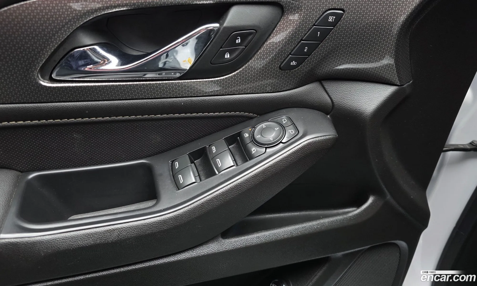 Chevrolet (GM Daewoo) Traverse 2022 — 30
