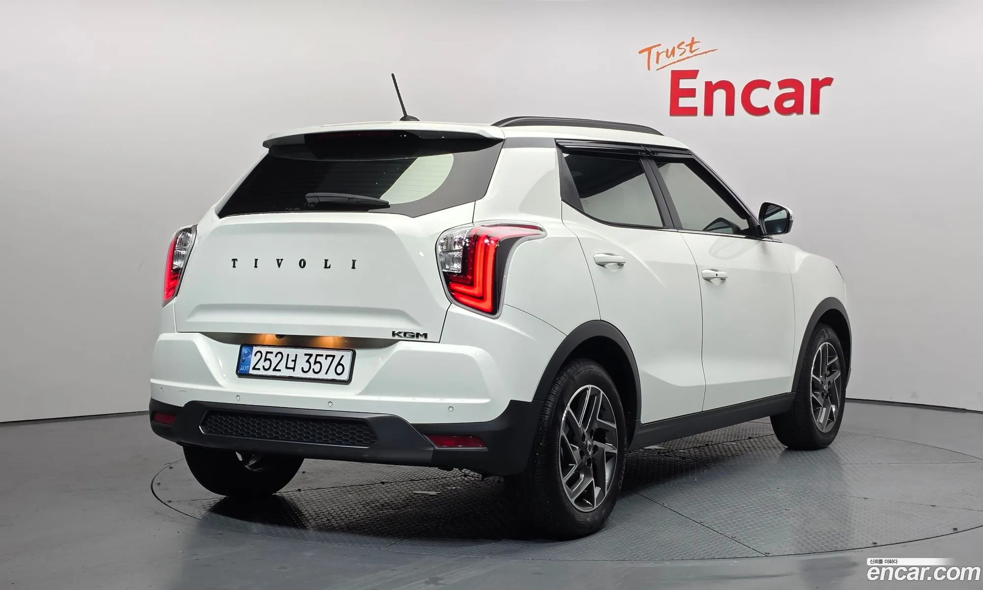 KG Mobility (SsangYong) Tivoli 2024 — 10