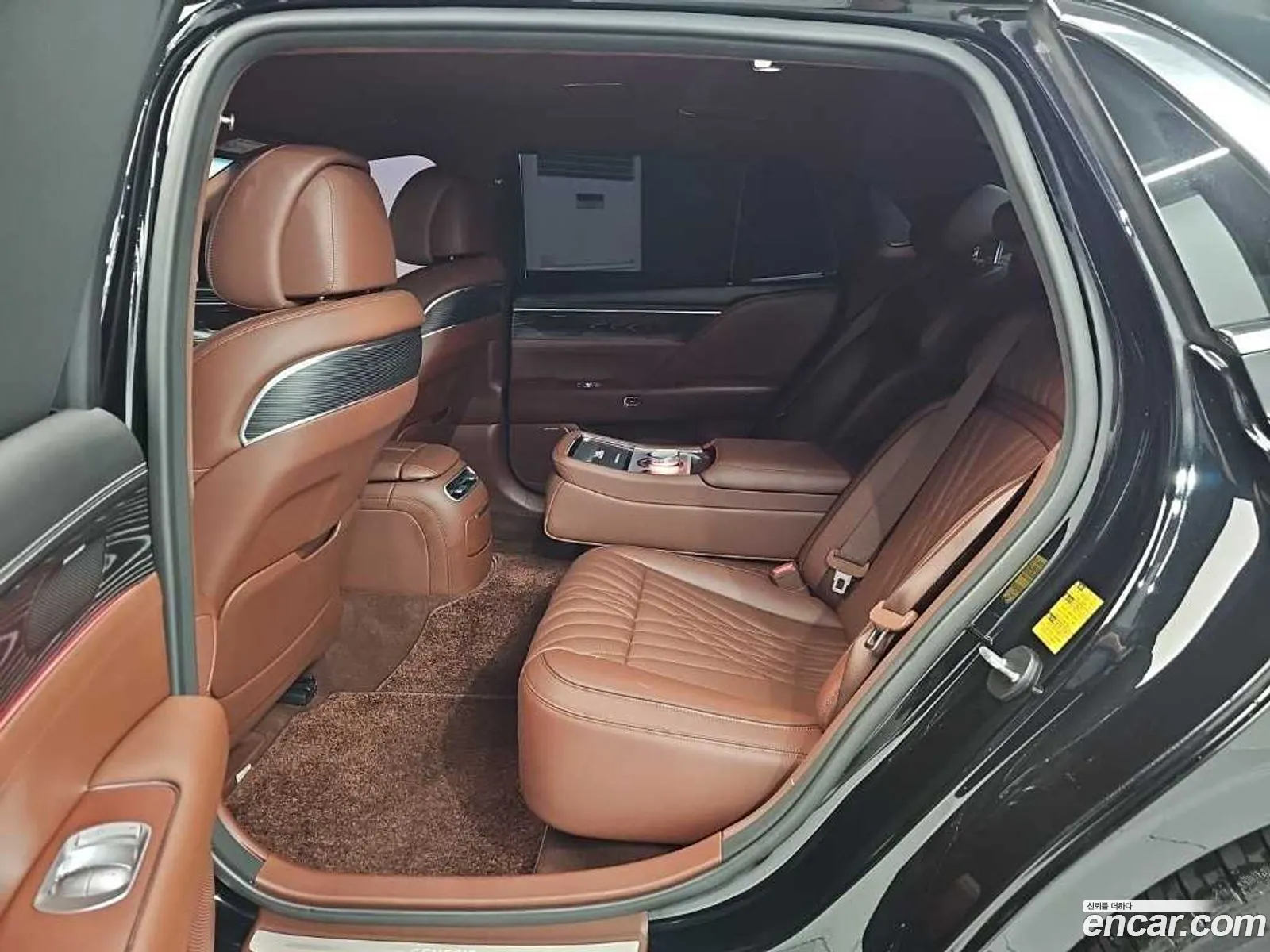Genesis G90 2022 — 13