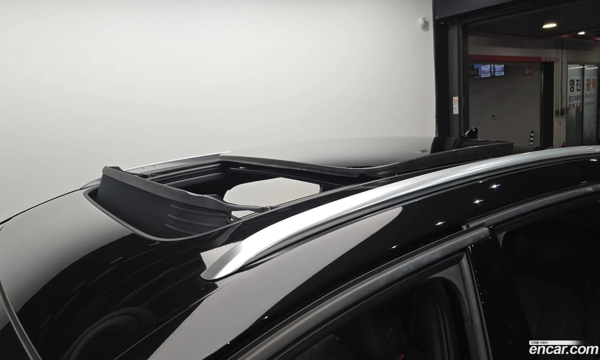 Audi Q4 e-tron 2026 — 30