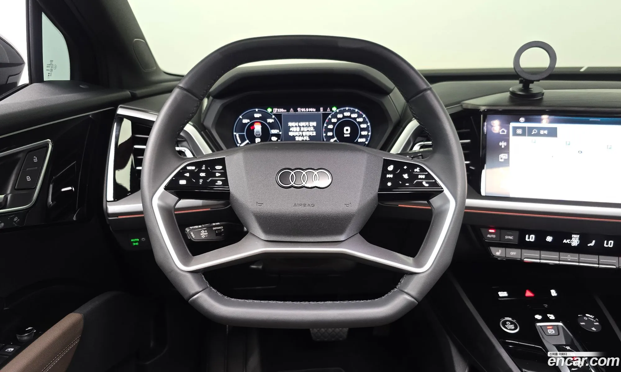 Audi Q4 e-tron 2026 — 14
