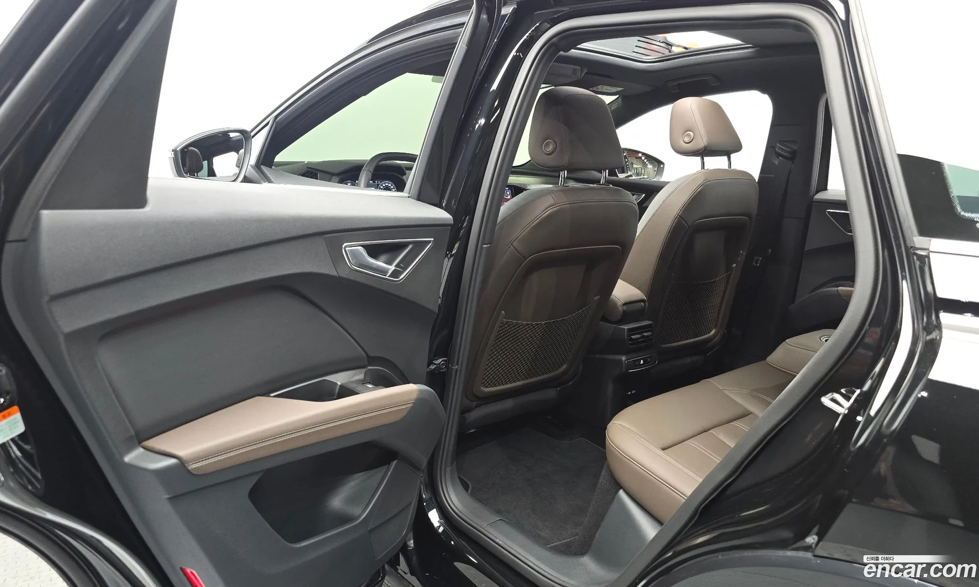 Audi Q4 e-tron 2026 — 18