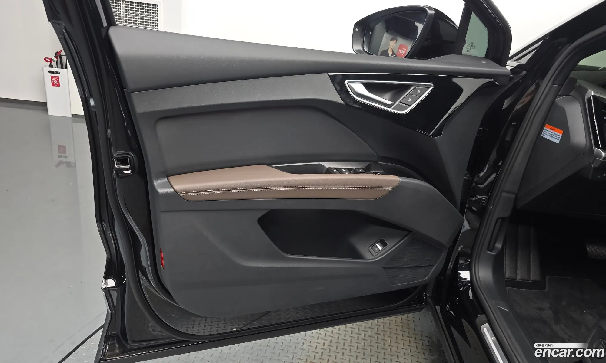 Audi Q4 e-tron 2026 — 3