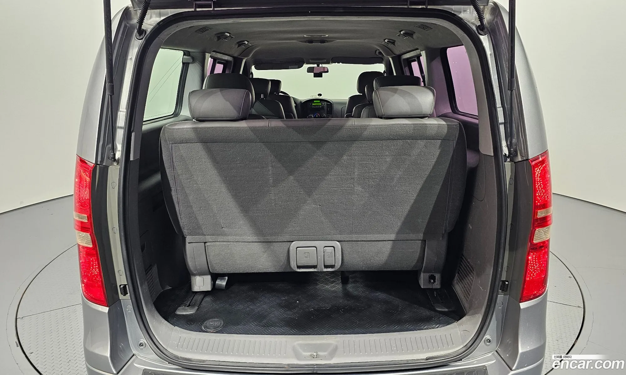 Hyundai Grand Starex 2012 — 9