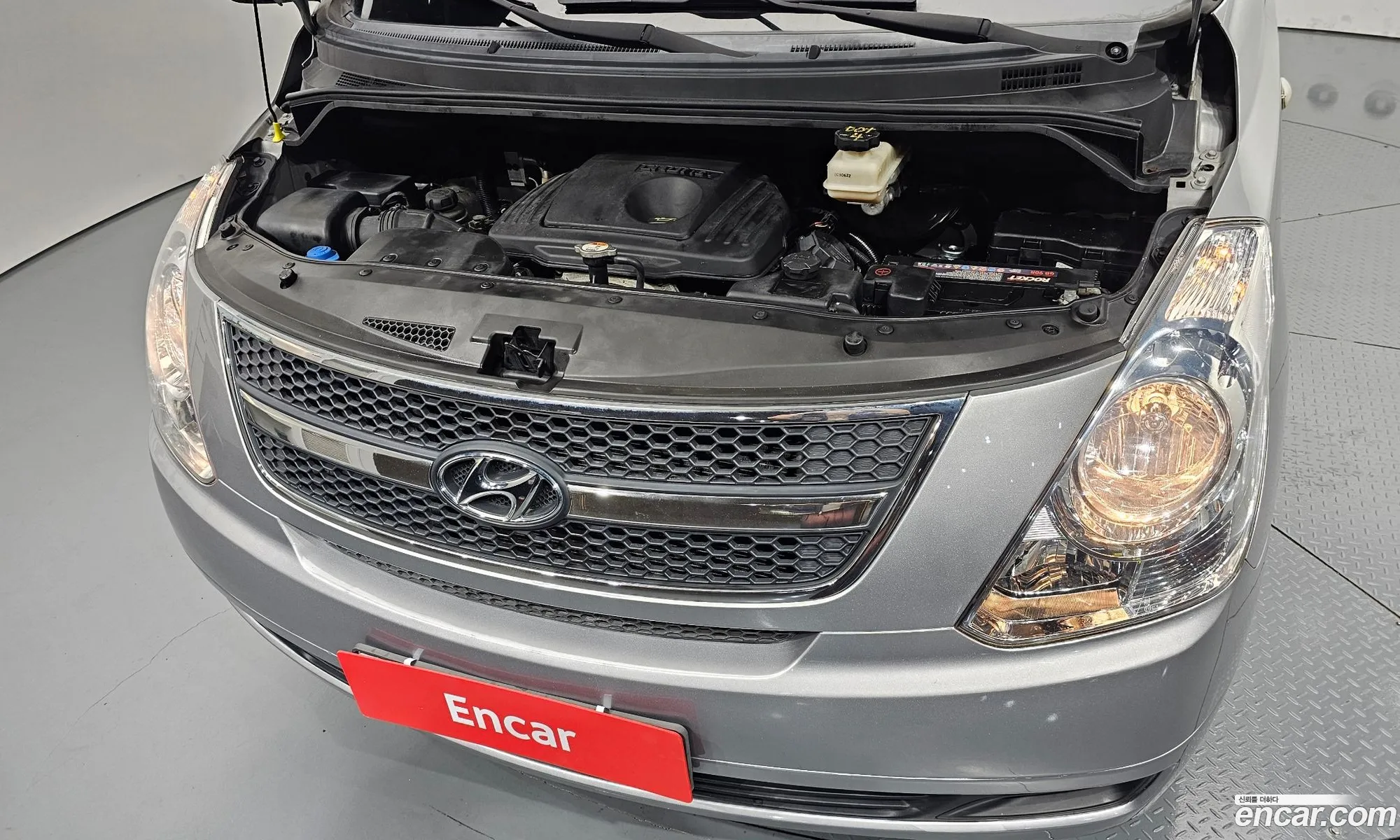 Hyundai Grand Starex 2012 — 20