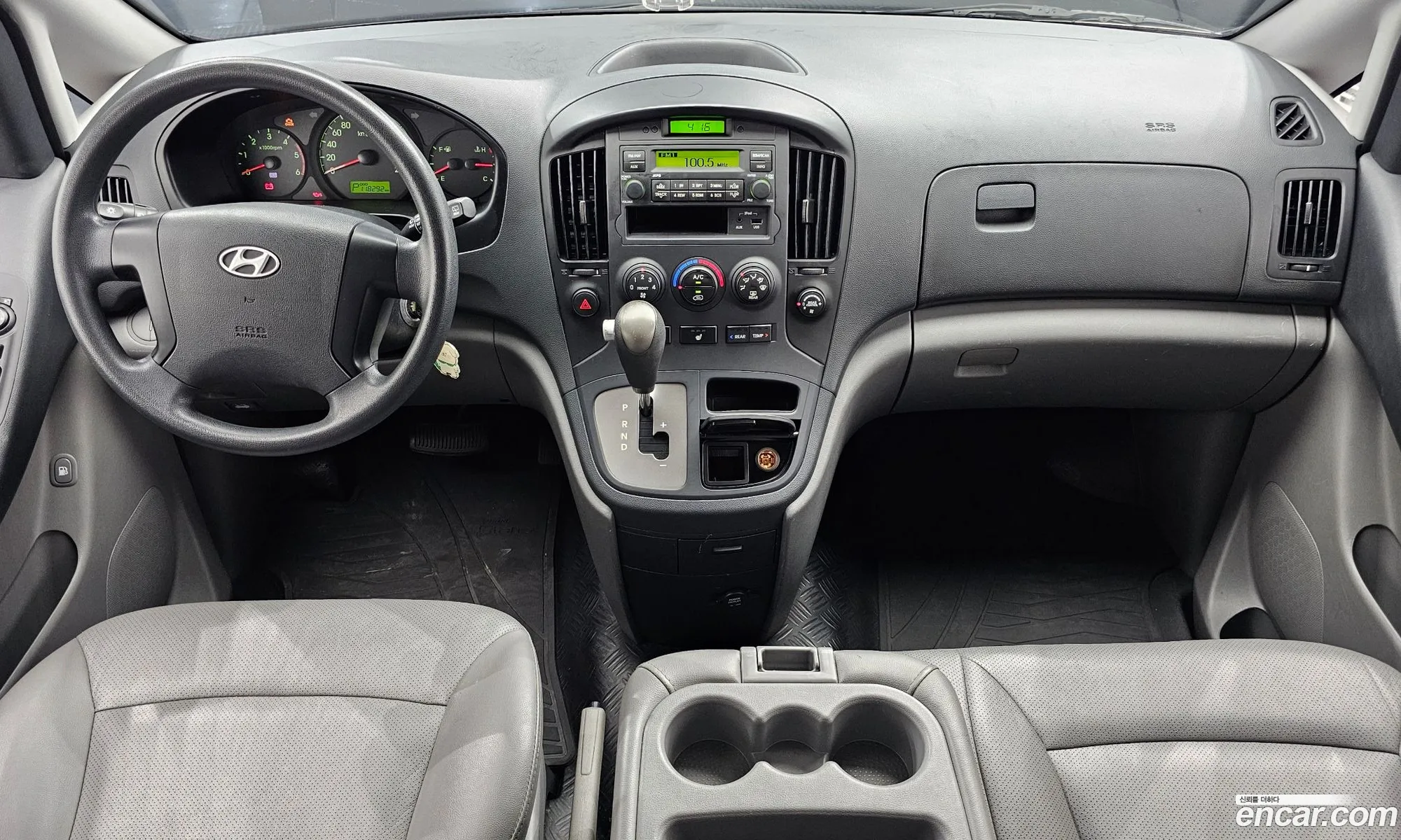 Hyundai Grand Starex 2012 — 14