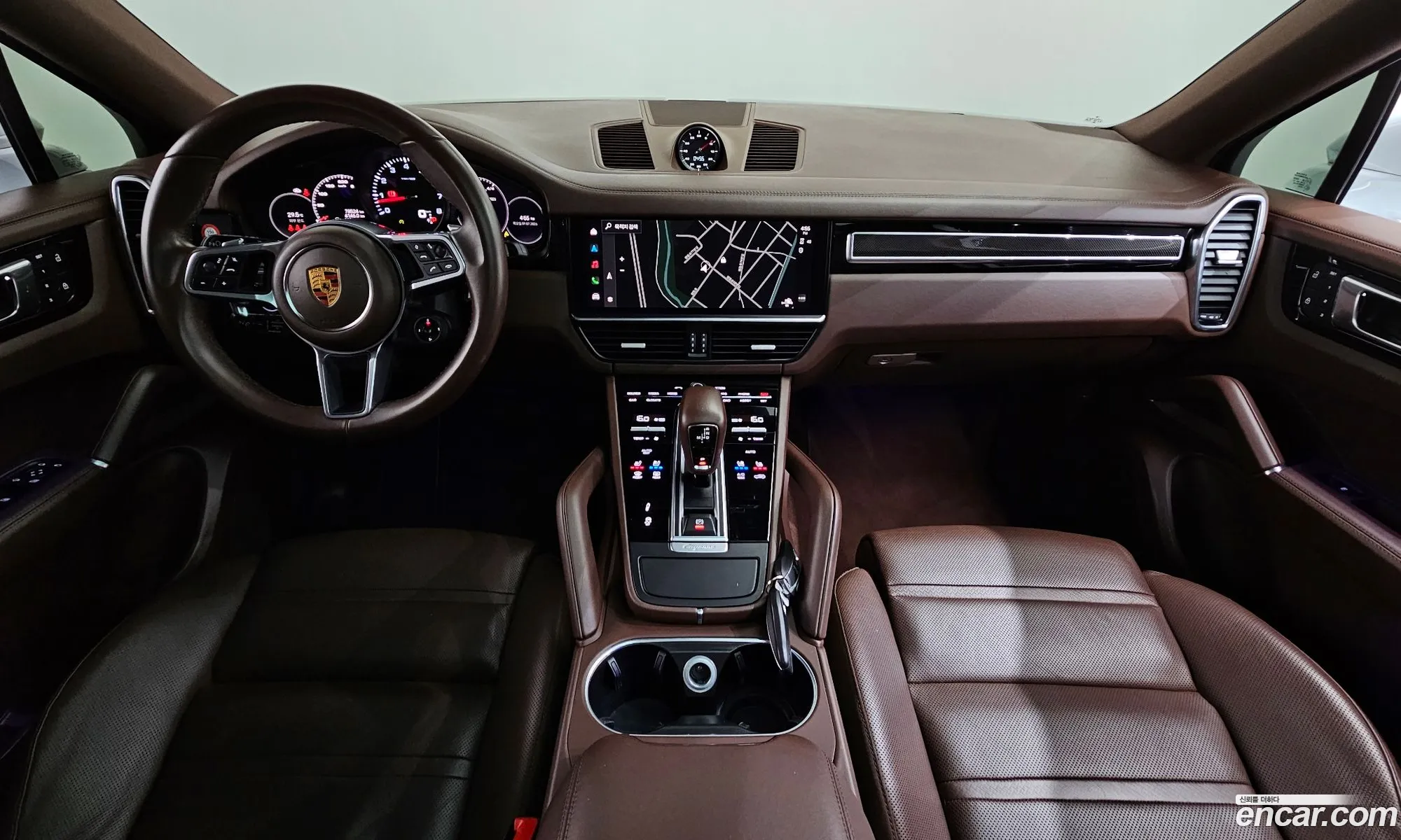 Porsche Cayenne 2022 — 36