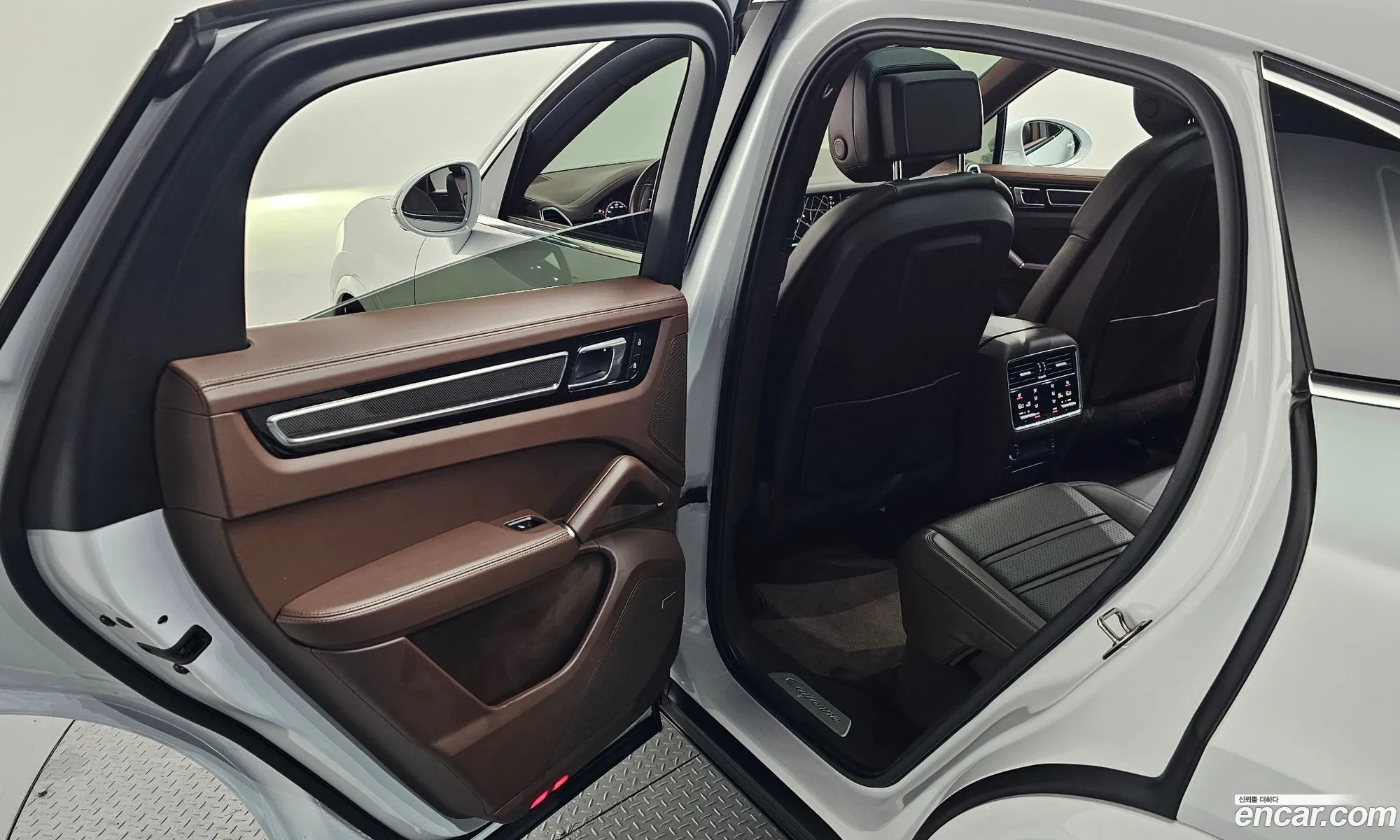 Porsche Cayenne 2022 — 8