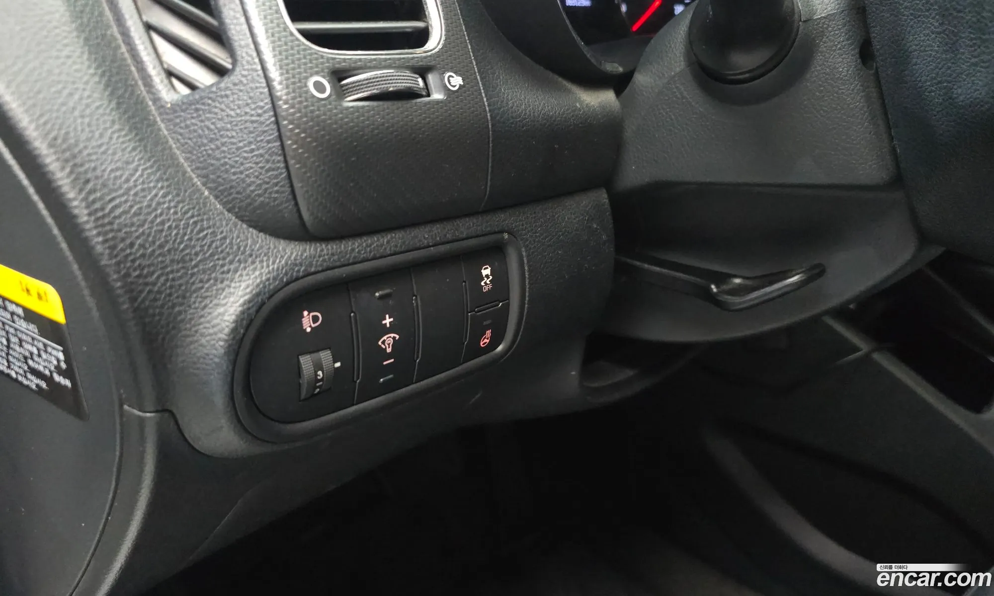 Kia K3 2017 — 28