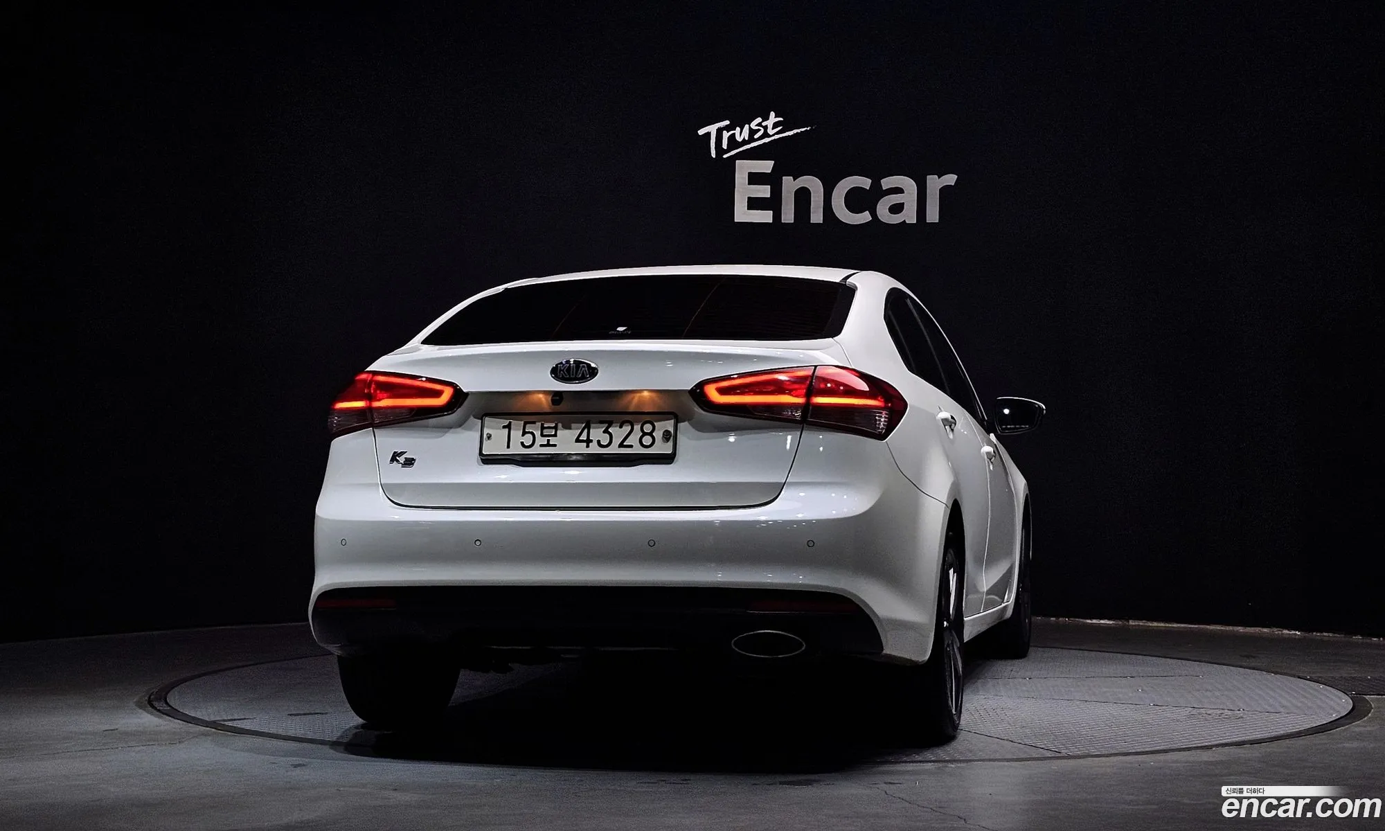 Kia K3 2017 — 18