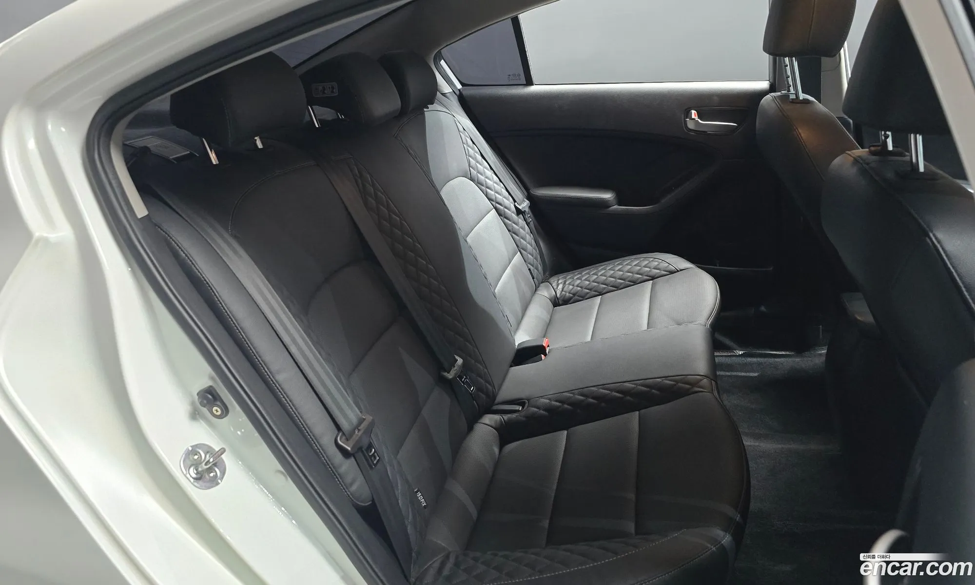 Kia K3 2017 — 6