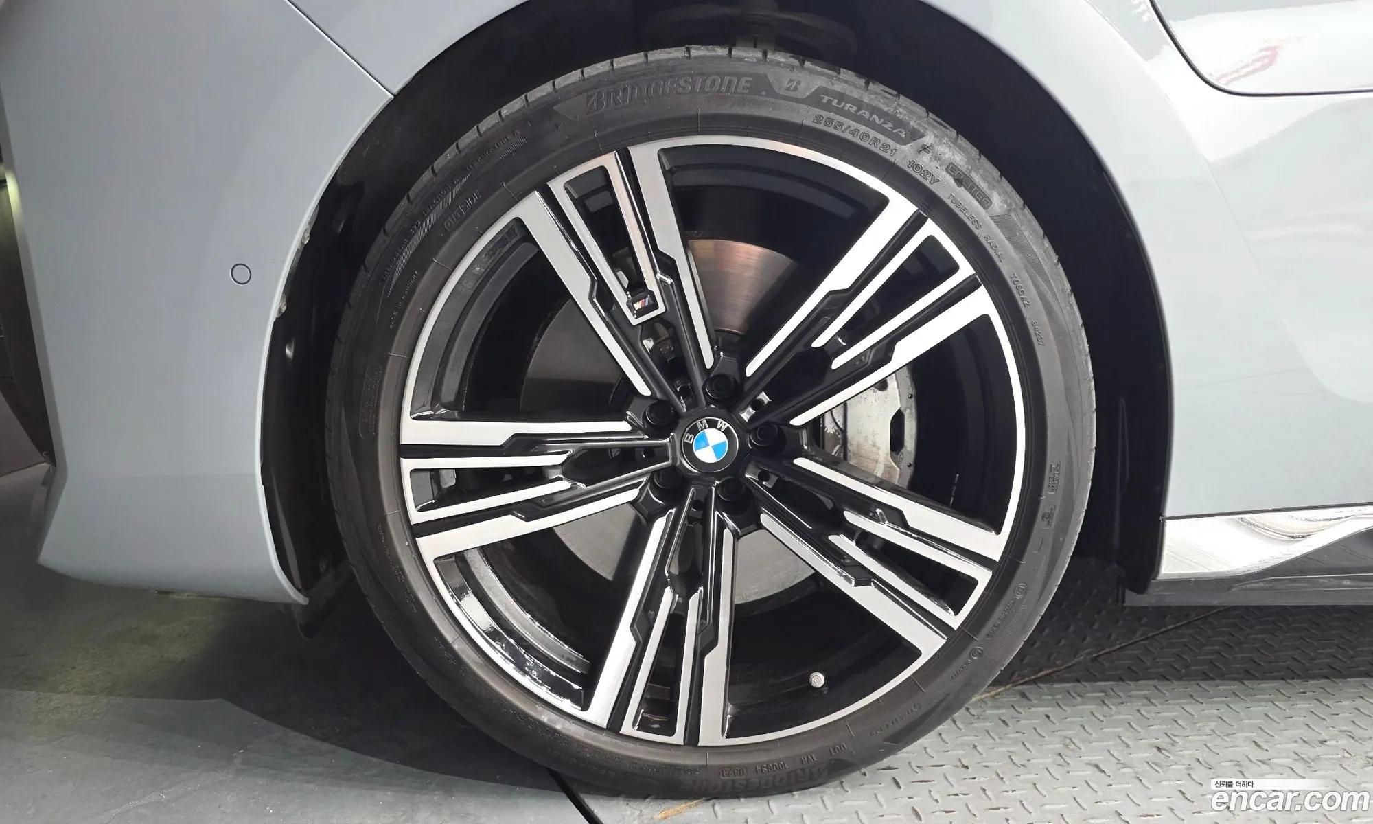 BMW 7 Series 2023 — 19