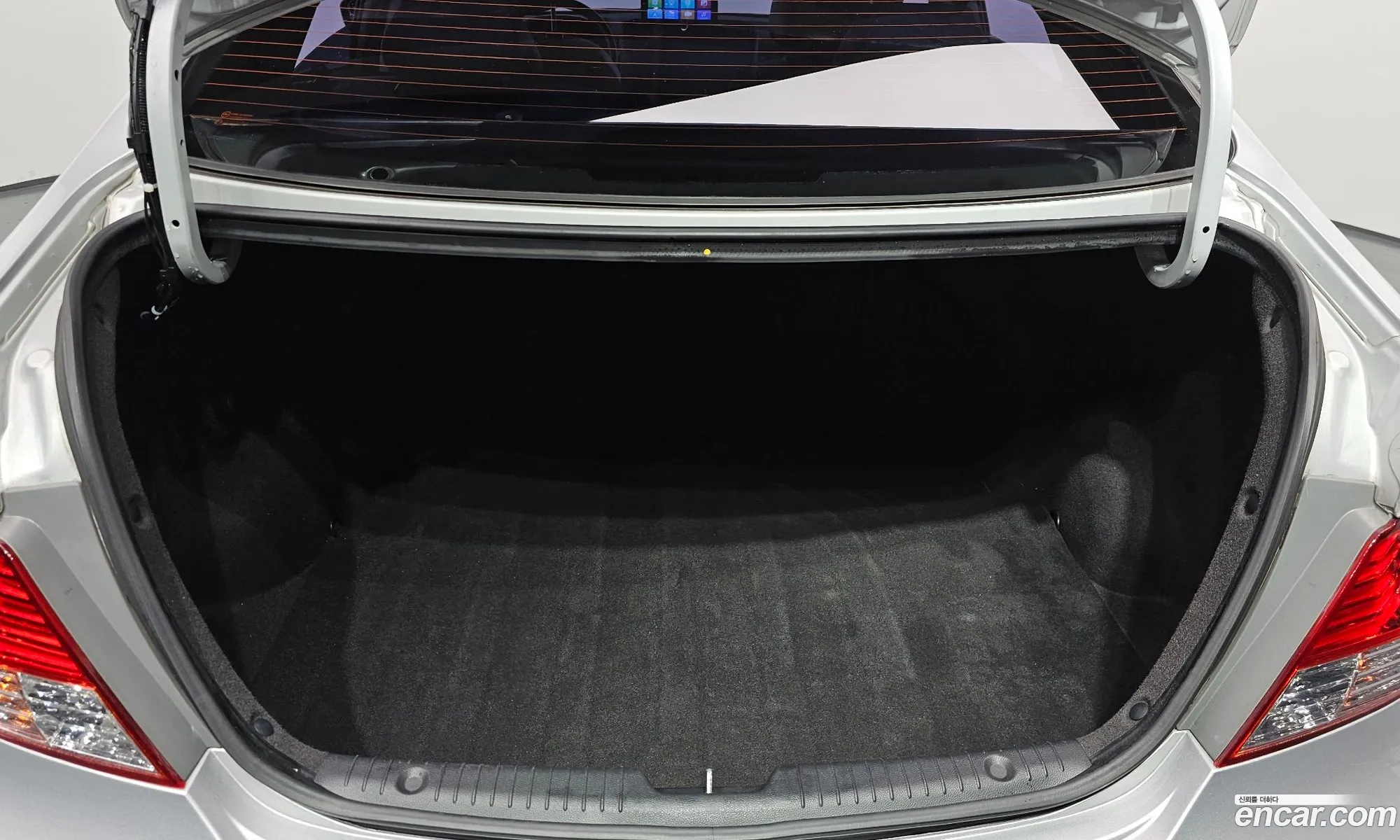 Hyundai Accent 2013 — 26