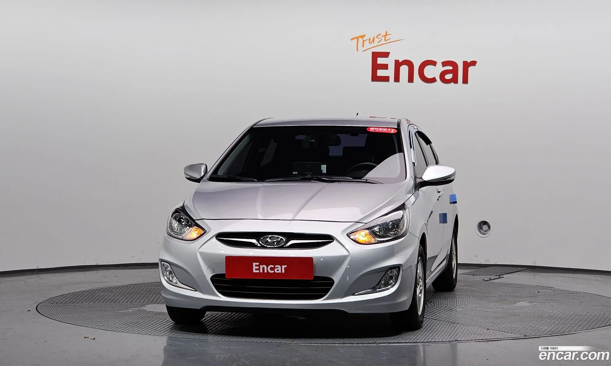 Hyundai Accent 2013 — 11