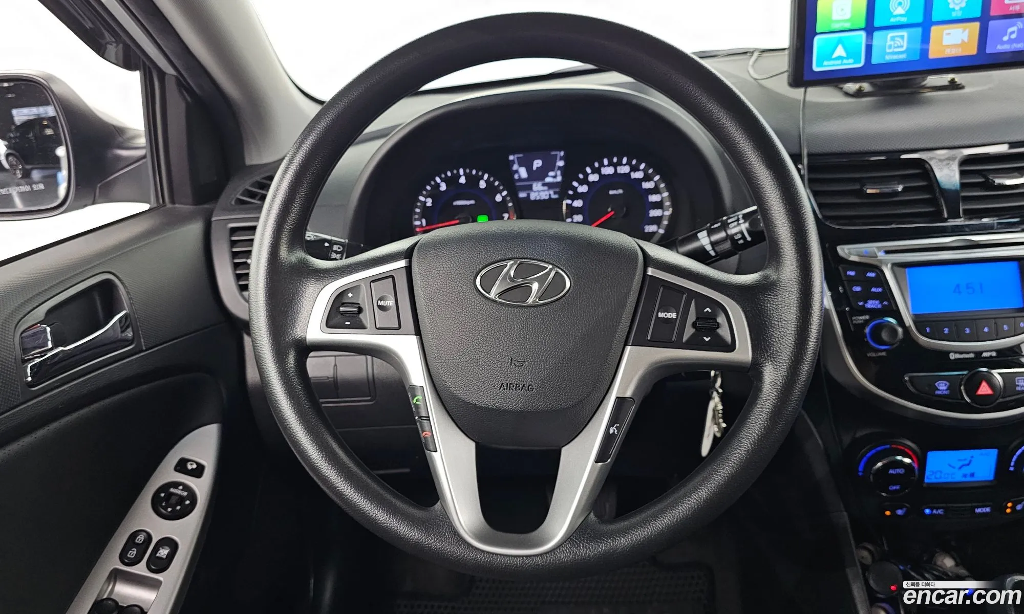 Hyundai Accent 2013 — 20