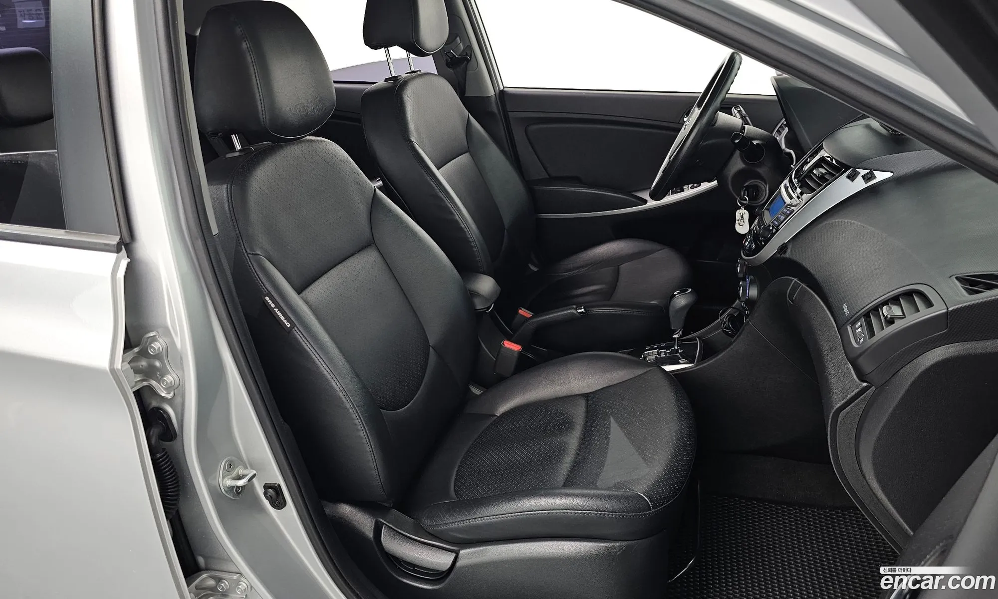 Hyundai Accent 2013 — 22