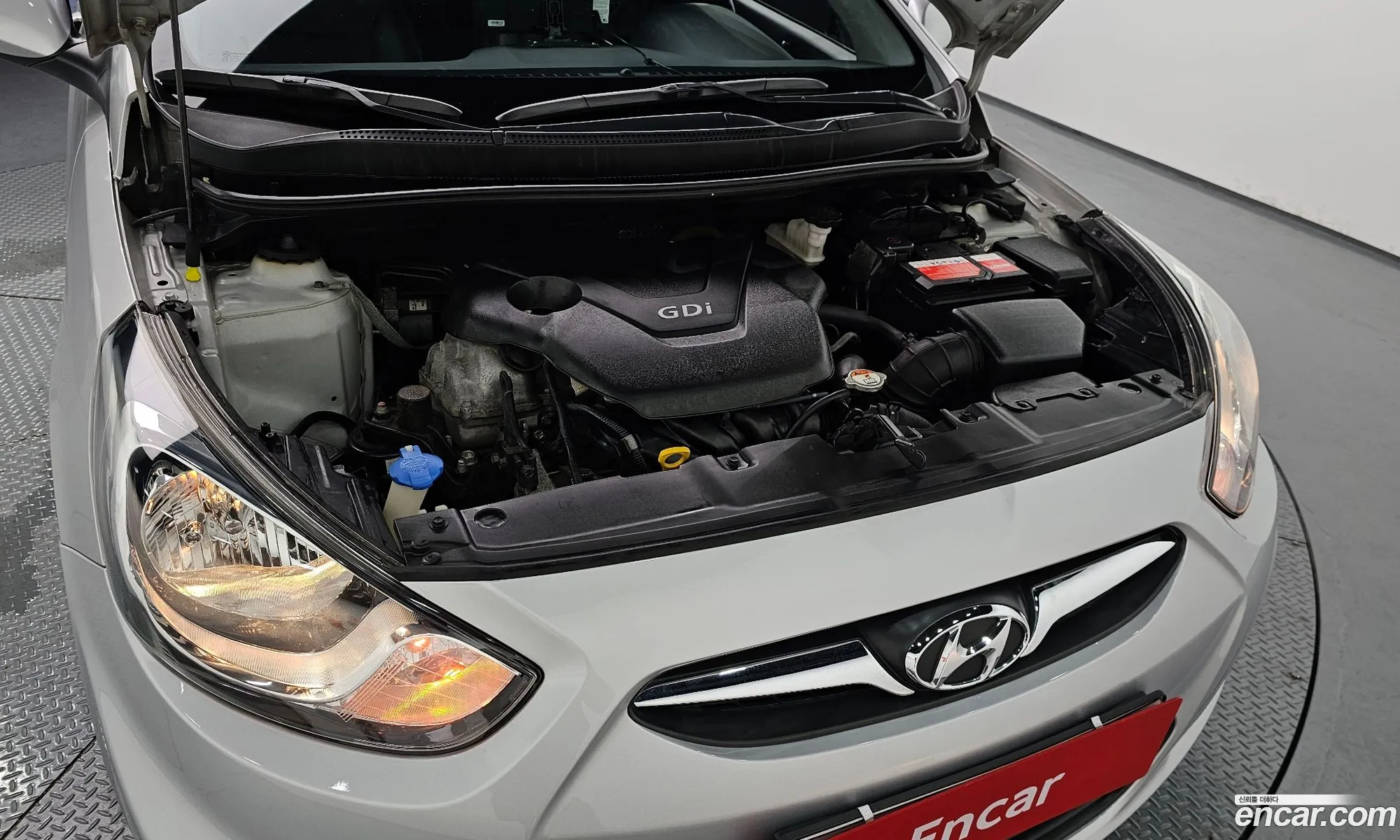 Hyundai Accent 2013 — 4