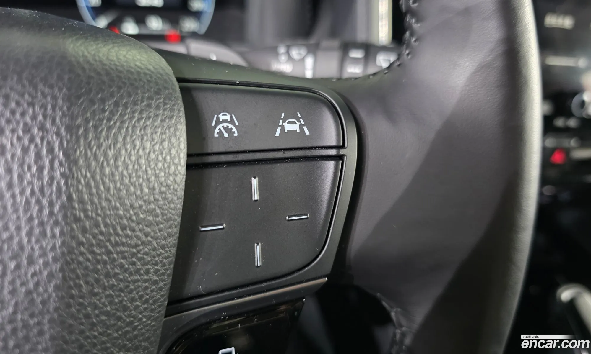 Toyota Alphard 2025 — 34