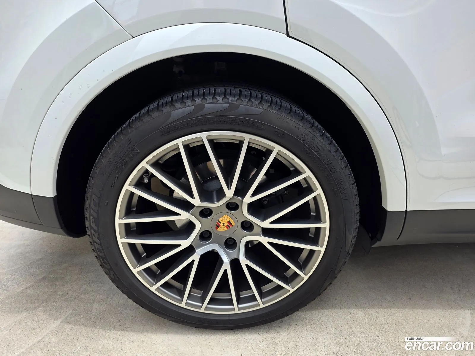 Porsche Cayenne 2022 — 8